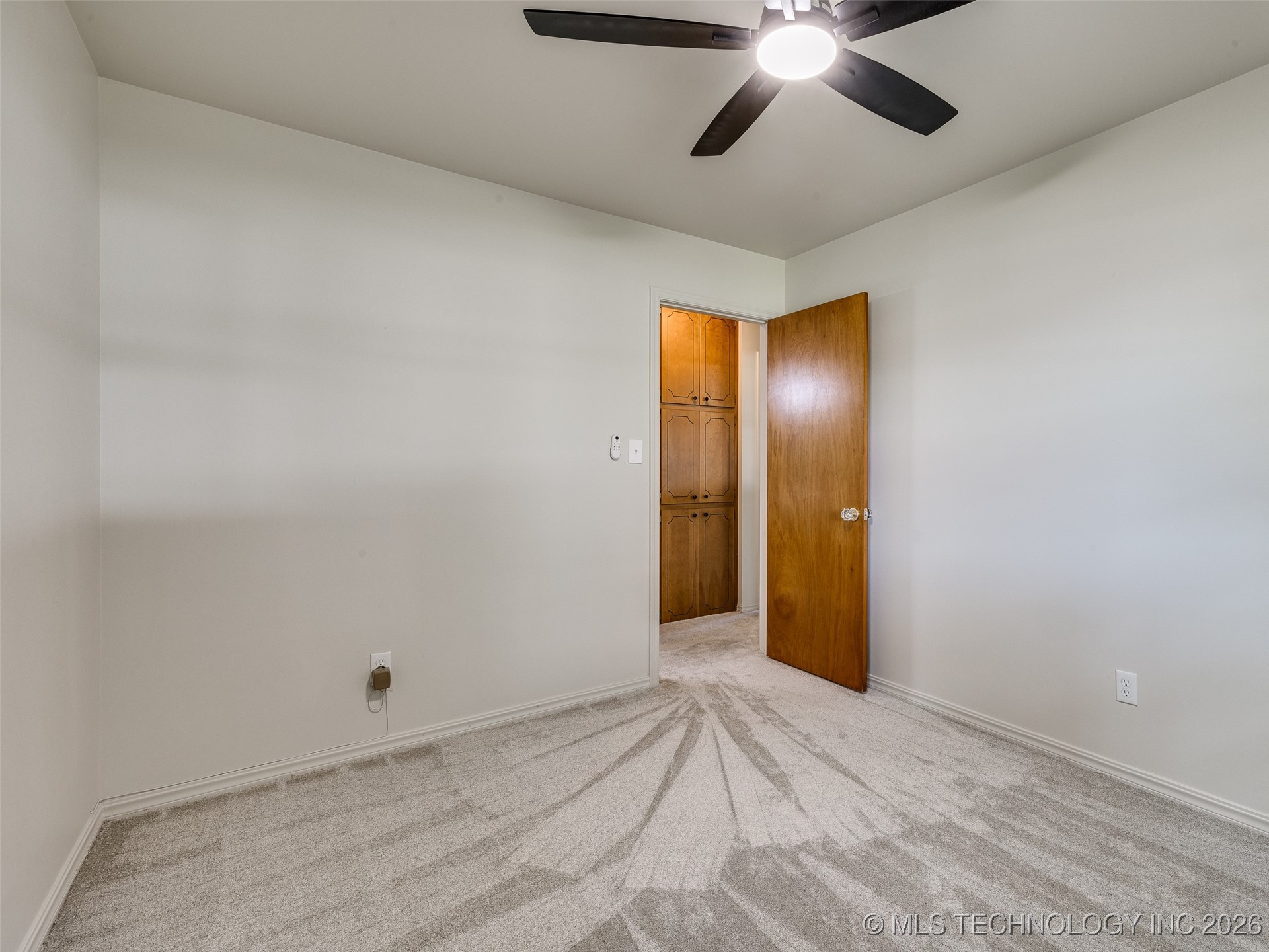 701 W 41st Street Property Photo 44