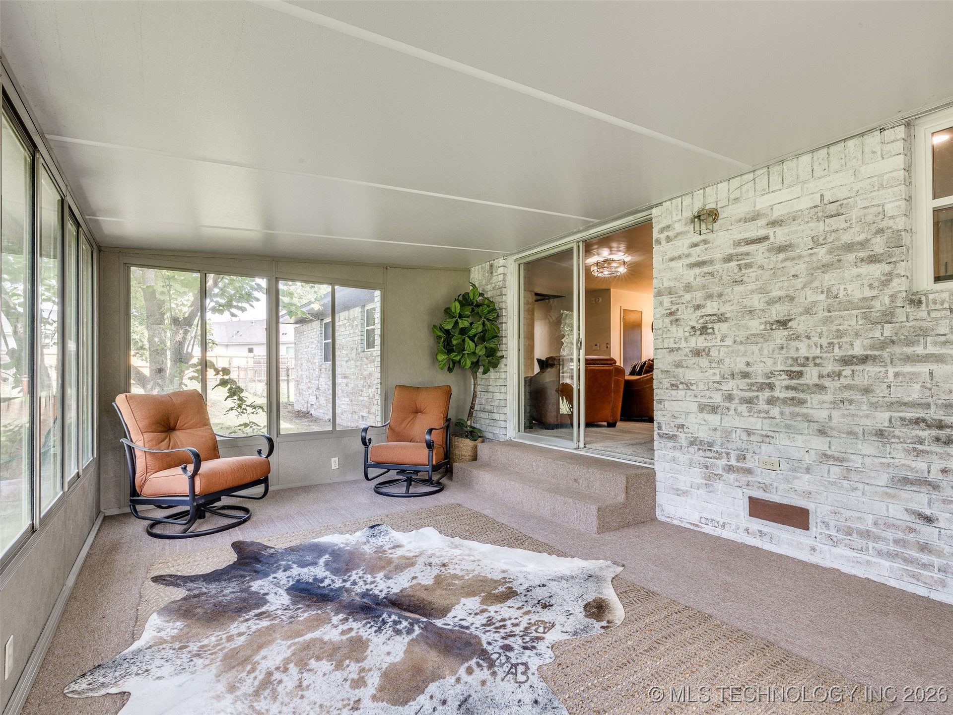 701 W 41st Street Property Photo 49