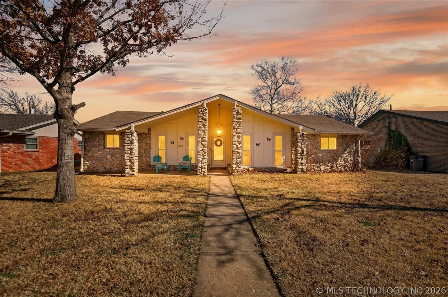 1224 Saddle Lane Property Photo 1
