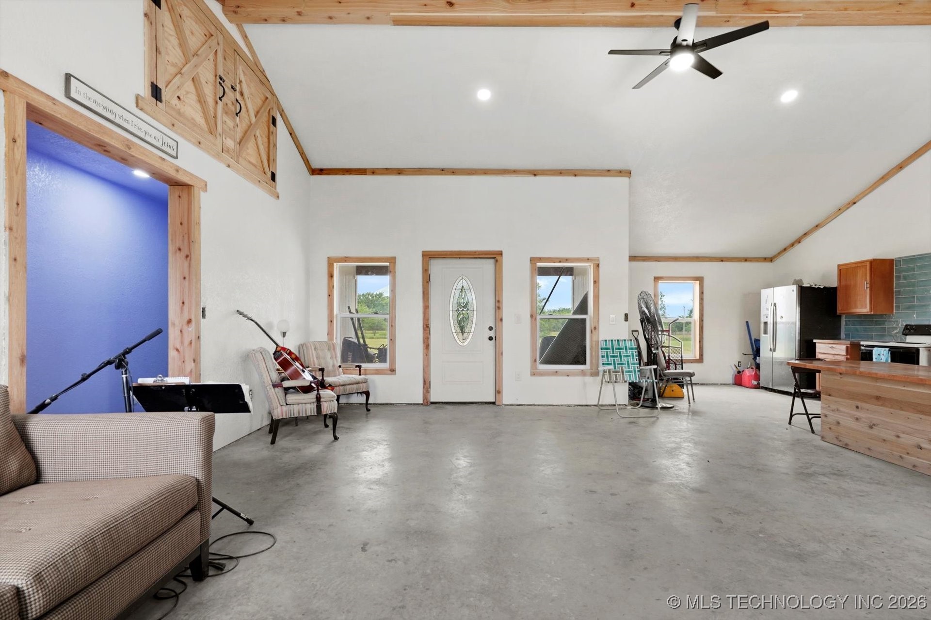 2200 N 166th Road Property Photo 6