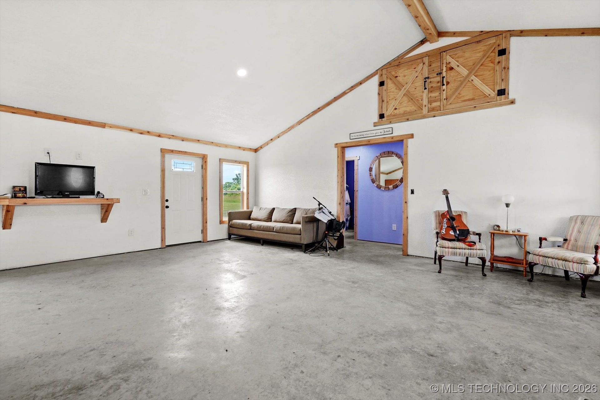 2200 N 166th Road Property Photo 8