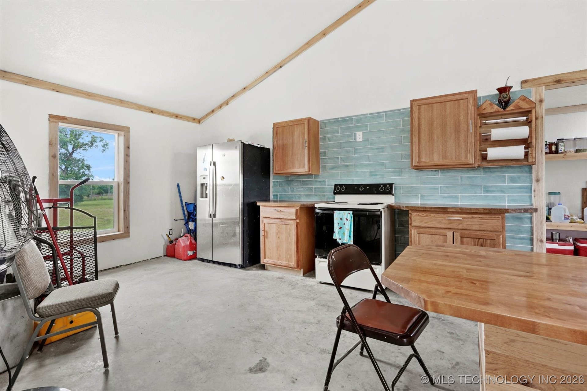 2200 N 166th Road Property Photo 12