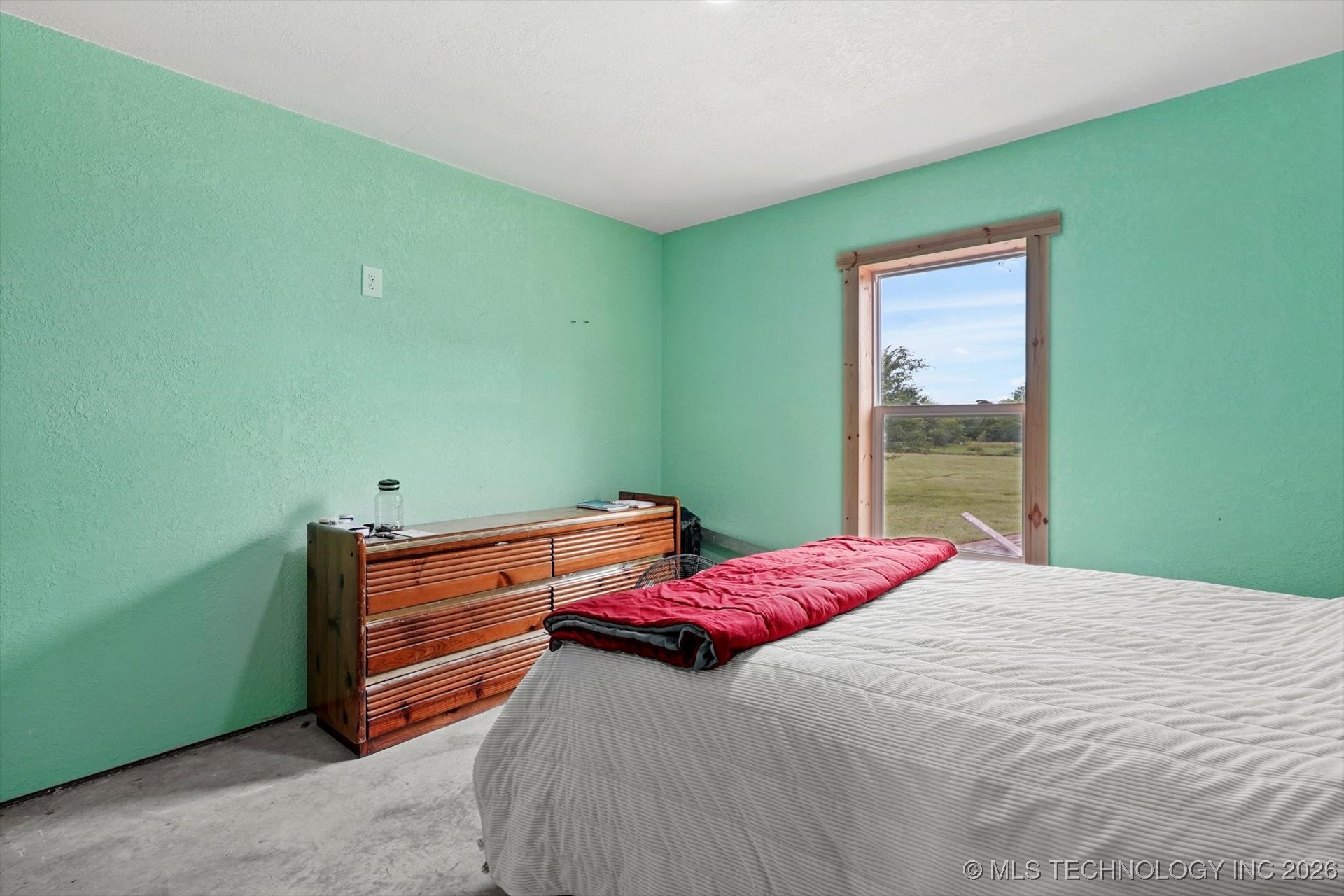 2200 N 166th Road Property Photo 14