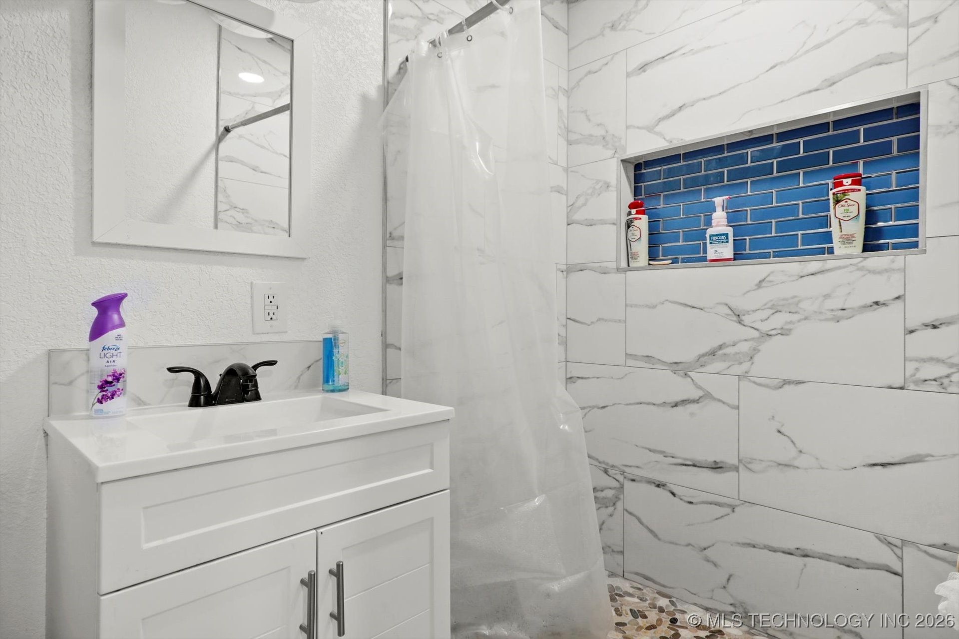 2200 N 166th Road Property Photo 19