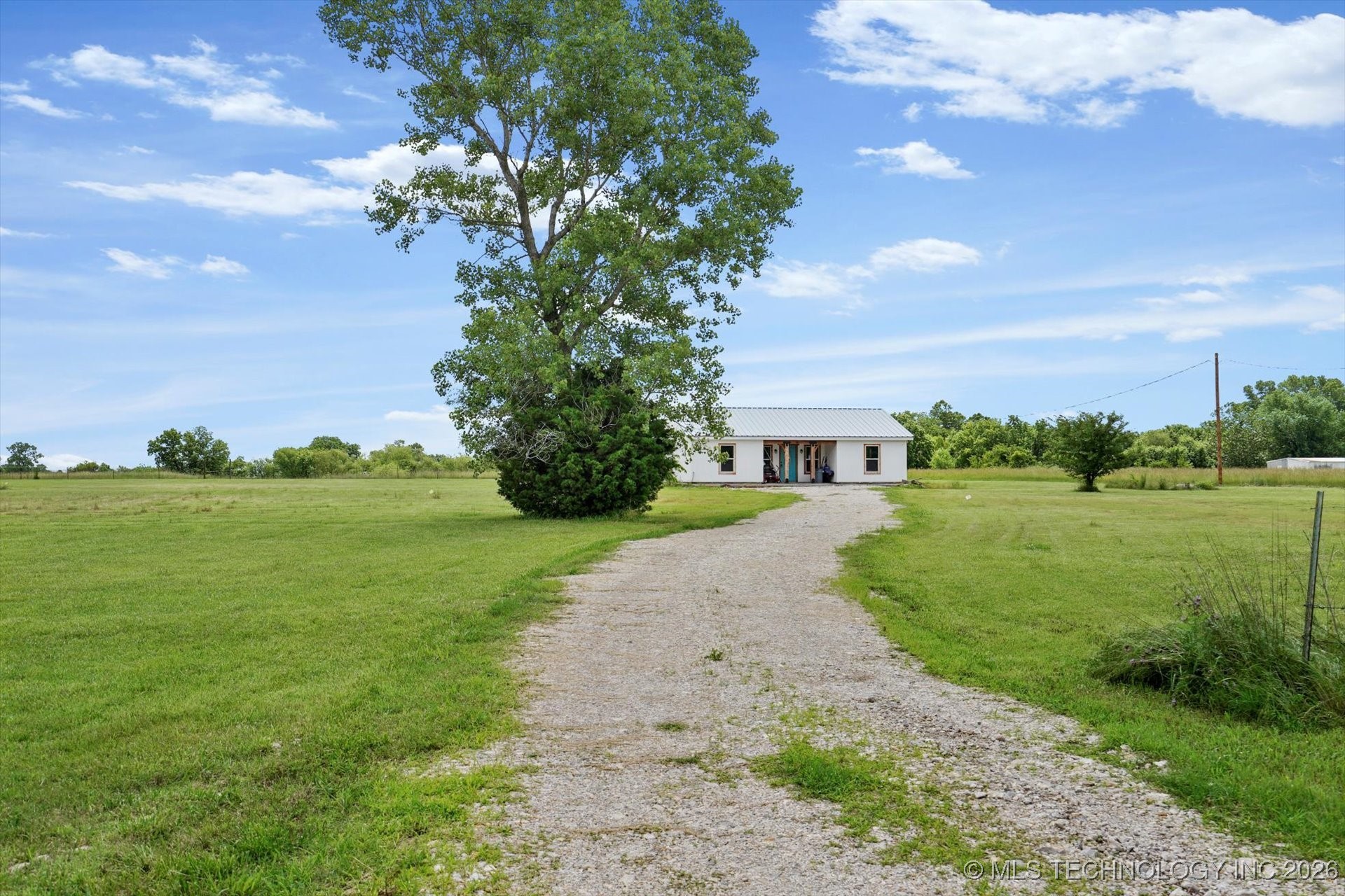 2200 N 166th Road Property Photo 33