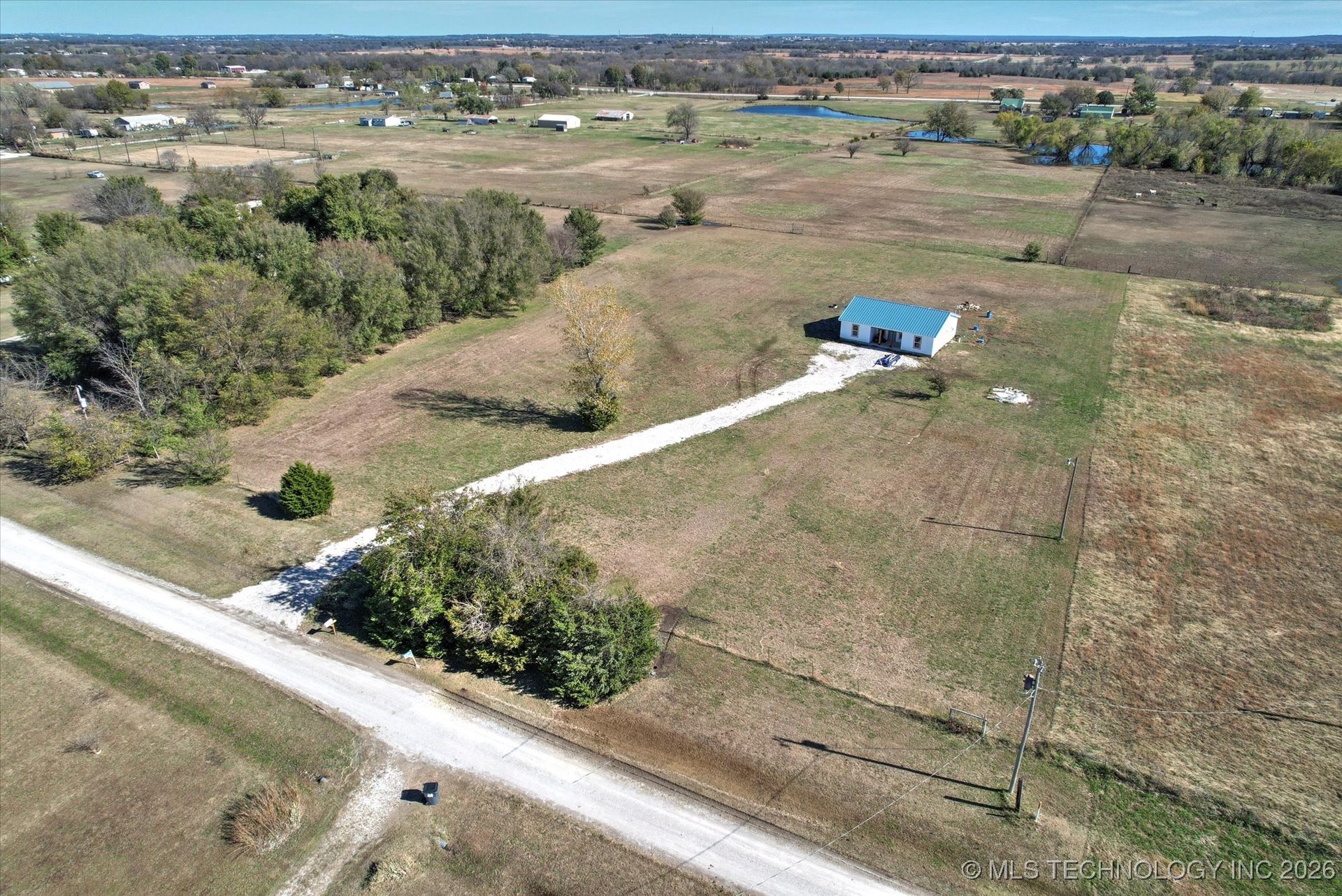 2200 N 166th Road Property Photo 35