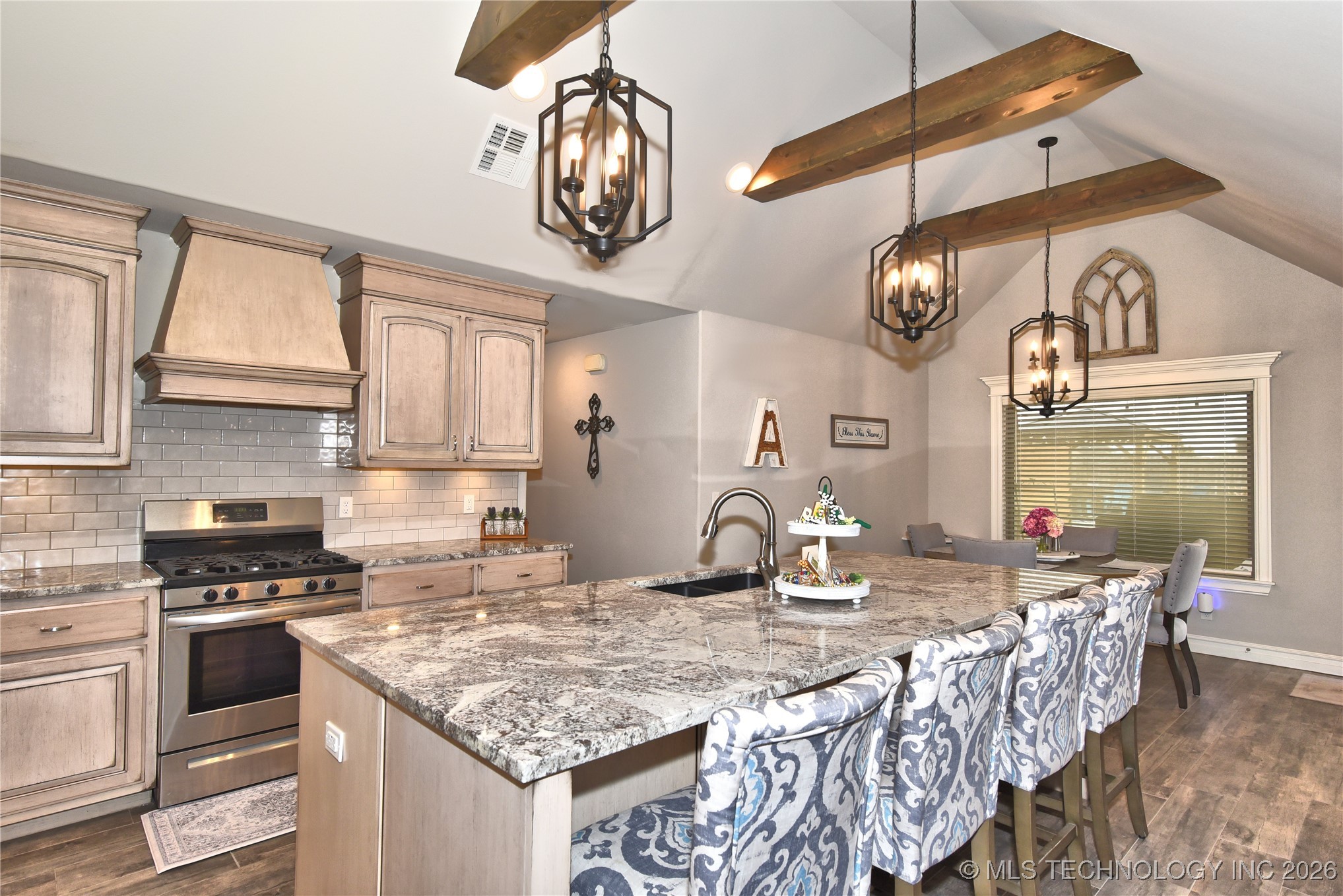 12713 N 42nd East Avenue Property Photo 15