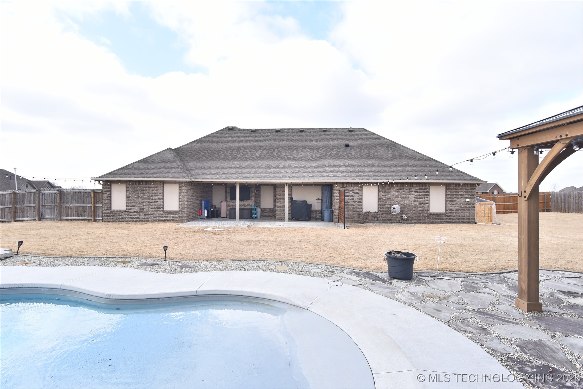 12713 N 42nd East Avenue Property Photo 45