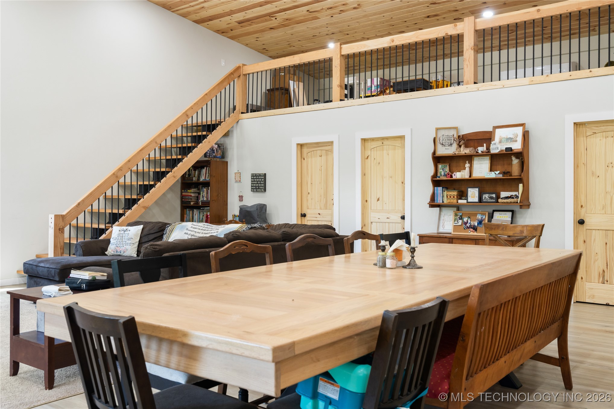 214 Shady Lane Property Photo 4