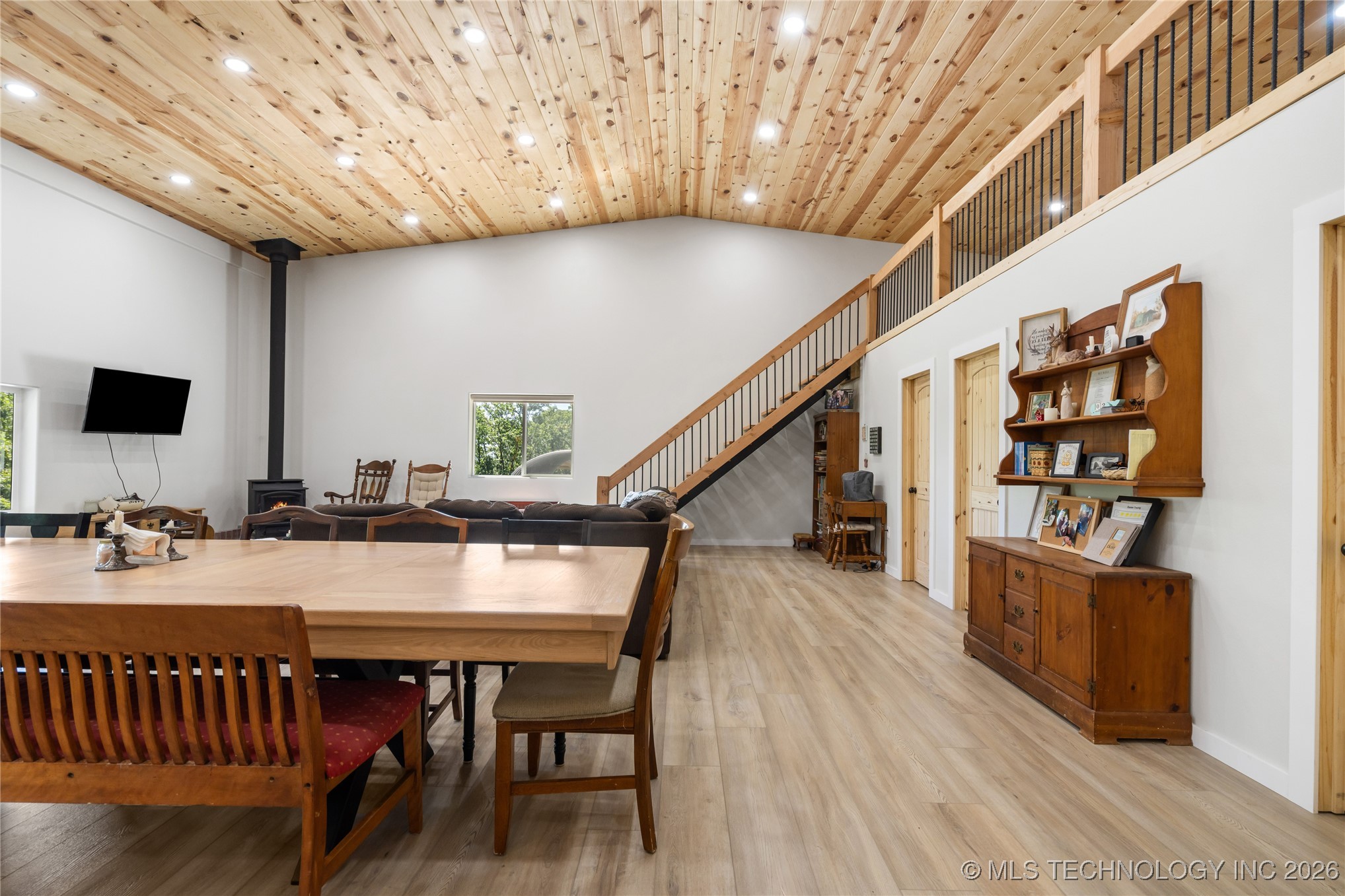 214 Shady Lane Property Photo 5