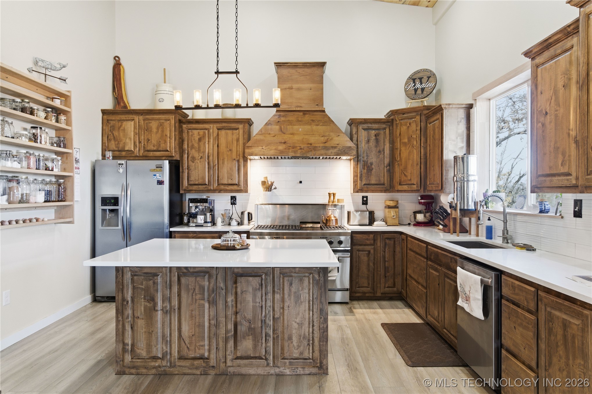 214 Shady Lane Property Photo 8