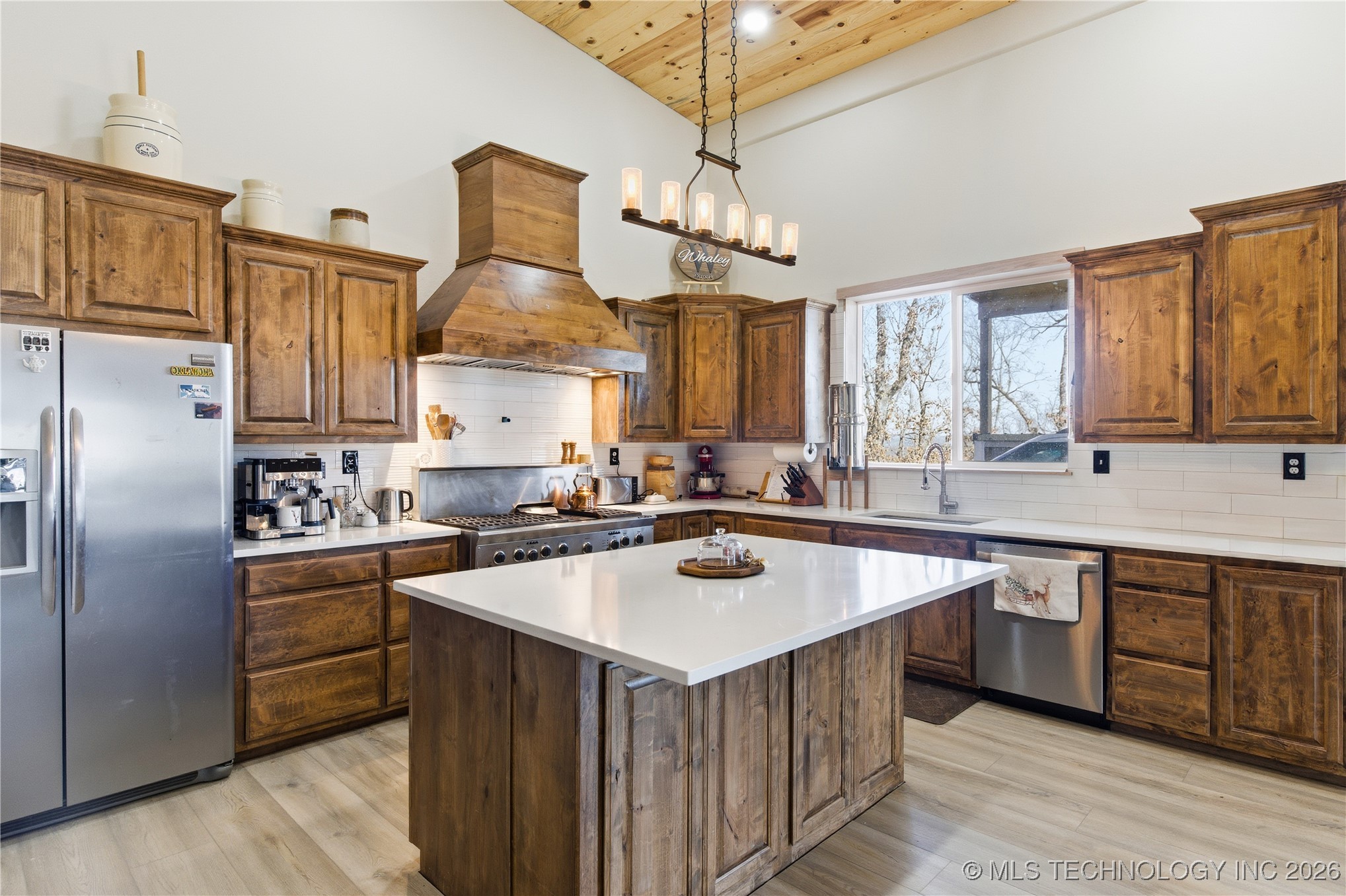 214 Shady Lane Property Photo 9