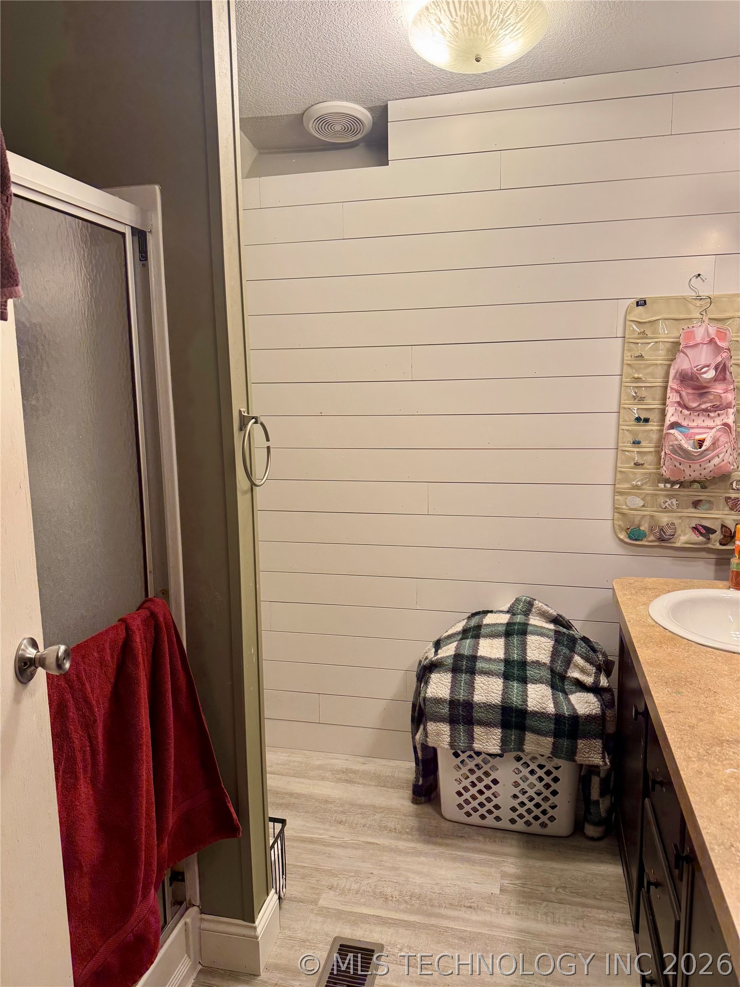 509 N Willis Property Photo 14