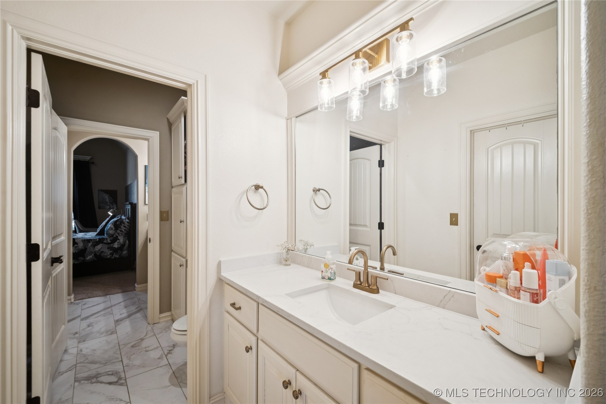 10926 S 77th Avenue E Property Photo 23