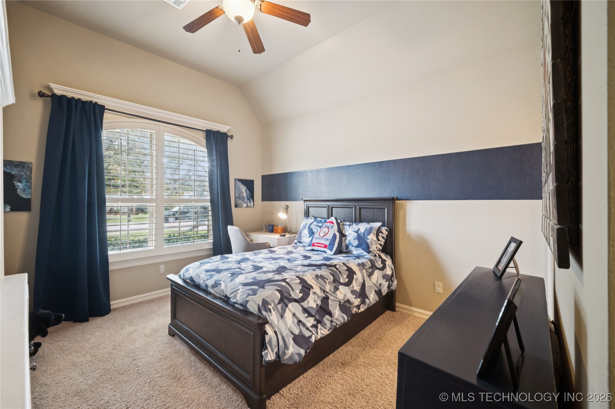 10926 S 77th Avenue E Property Photo 25