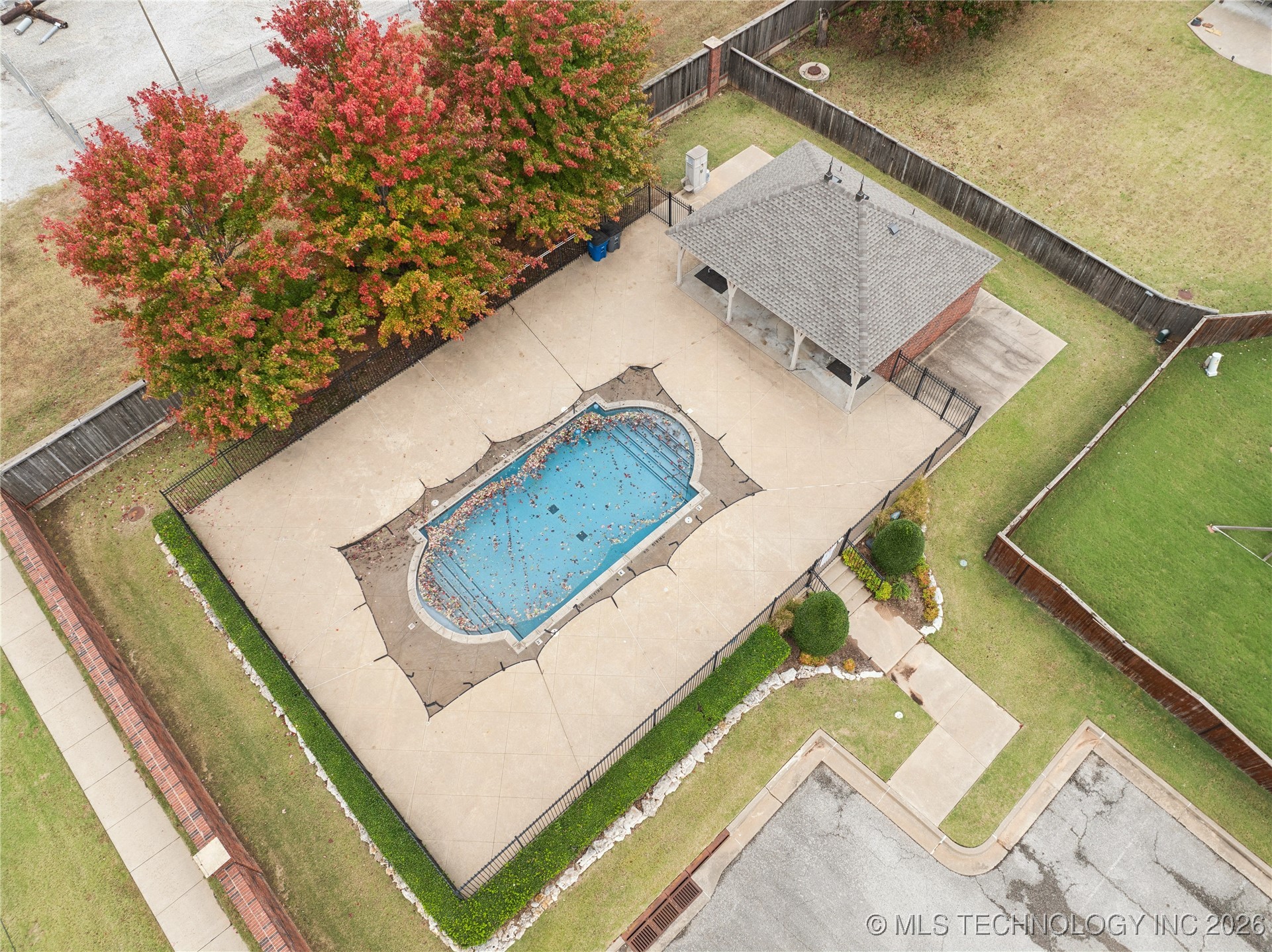 10926 S 77th Avenue E Property Photo 35