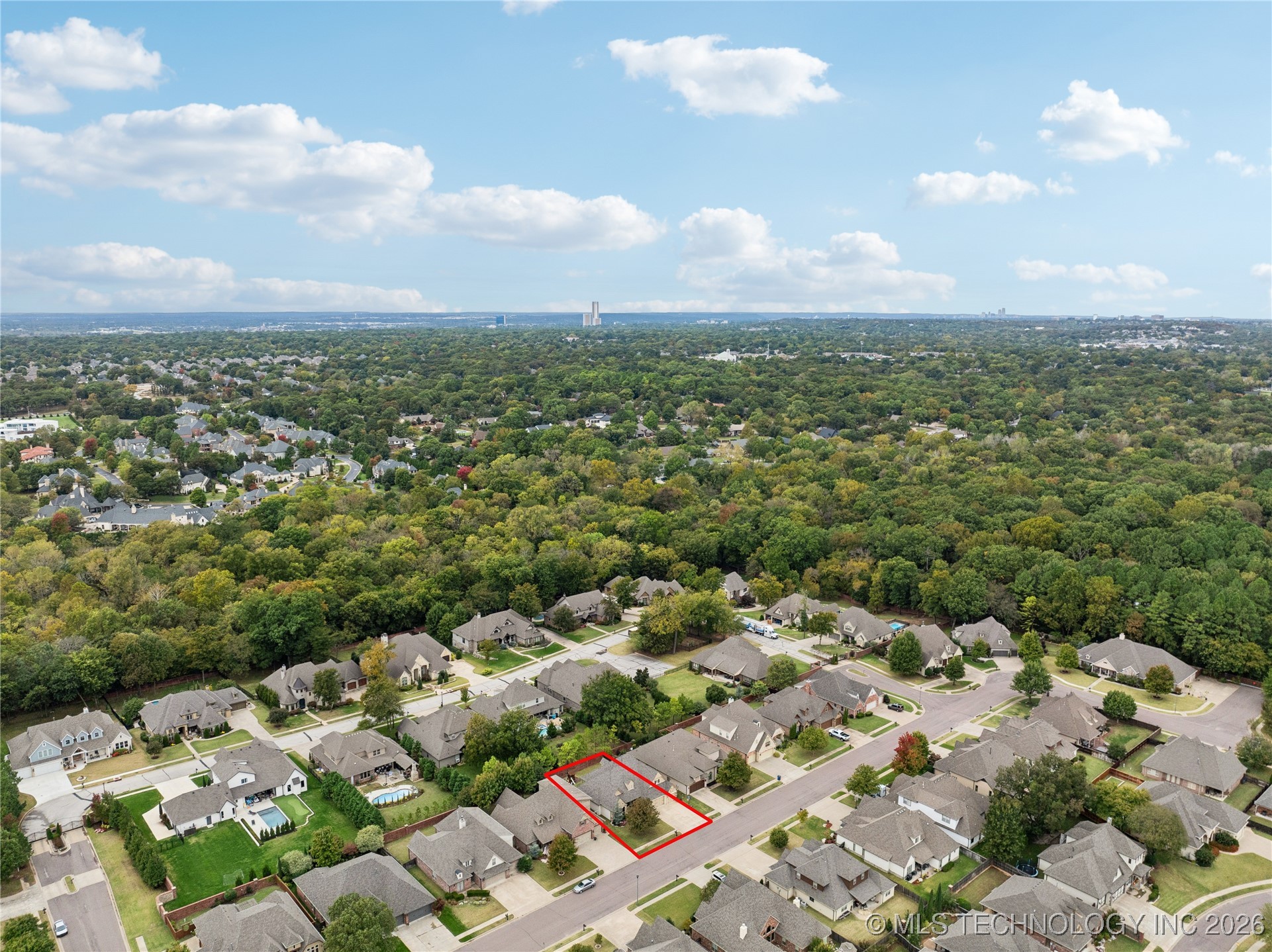 10926 S 77th Avenue E Property Photo 36