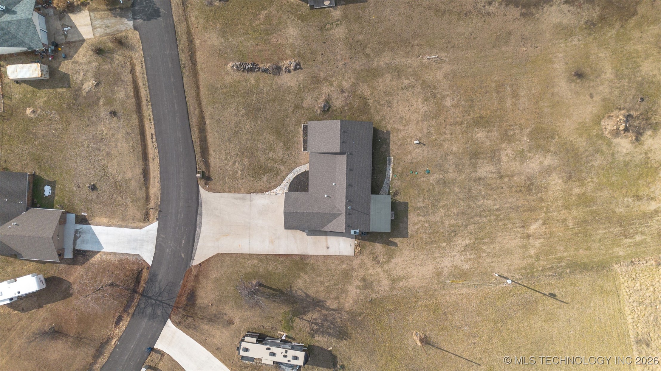 17065 Honeysuckle Lane Property Photo 2