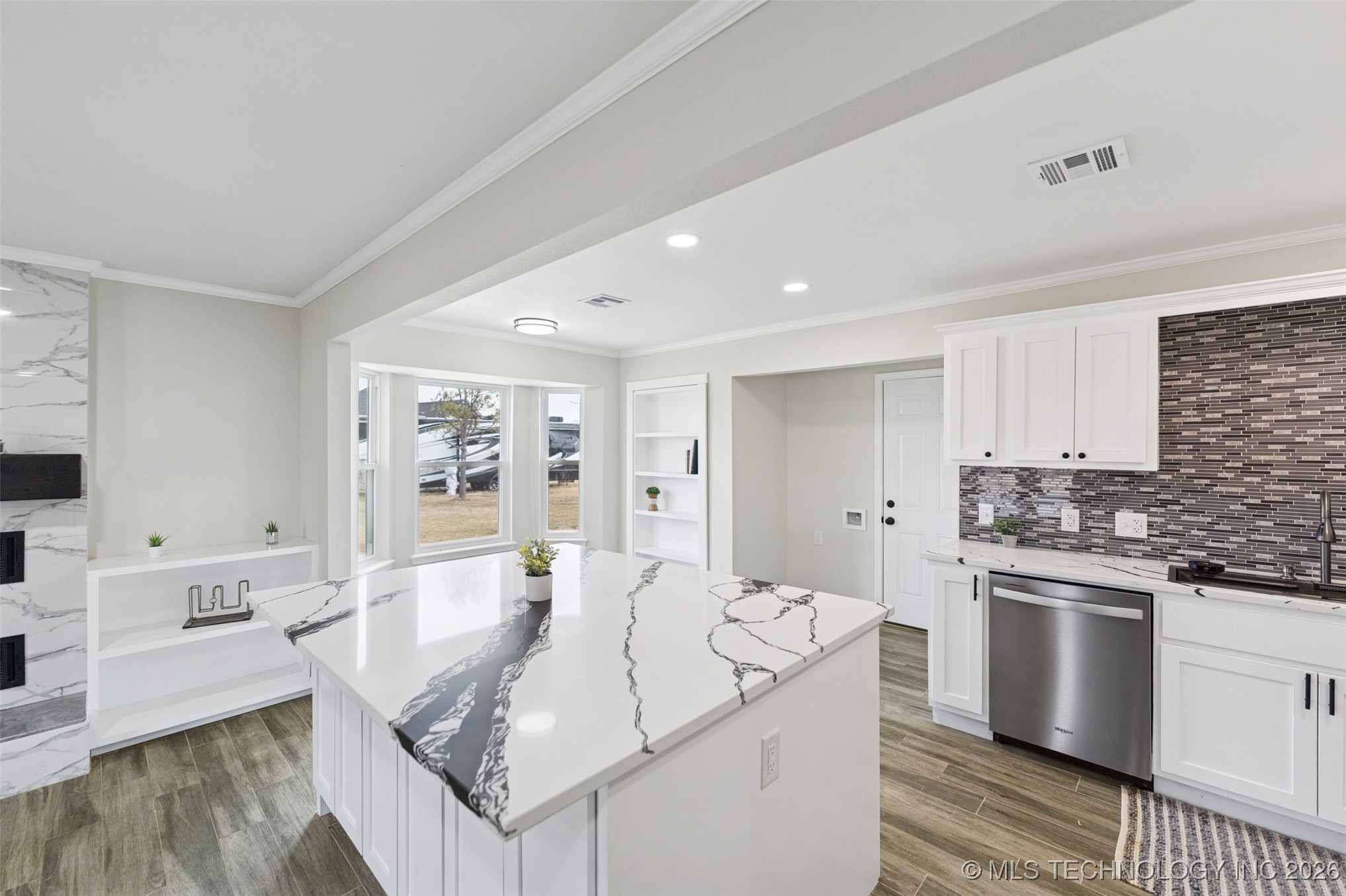 17065 Honeysuckle Lane Property Photo 19