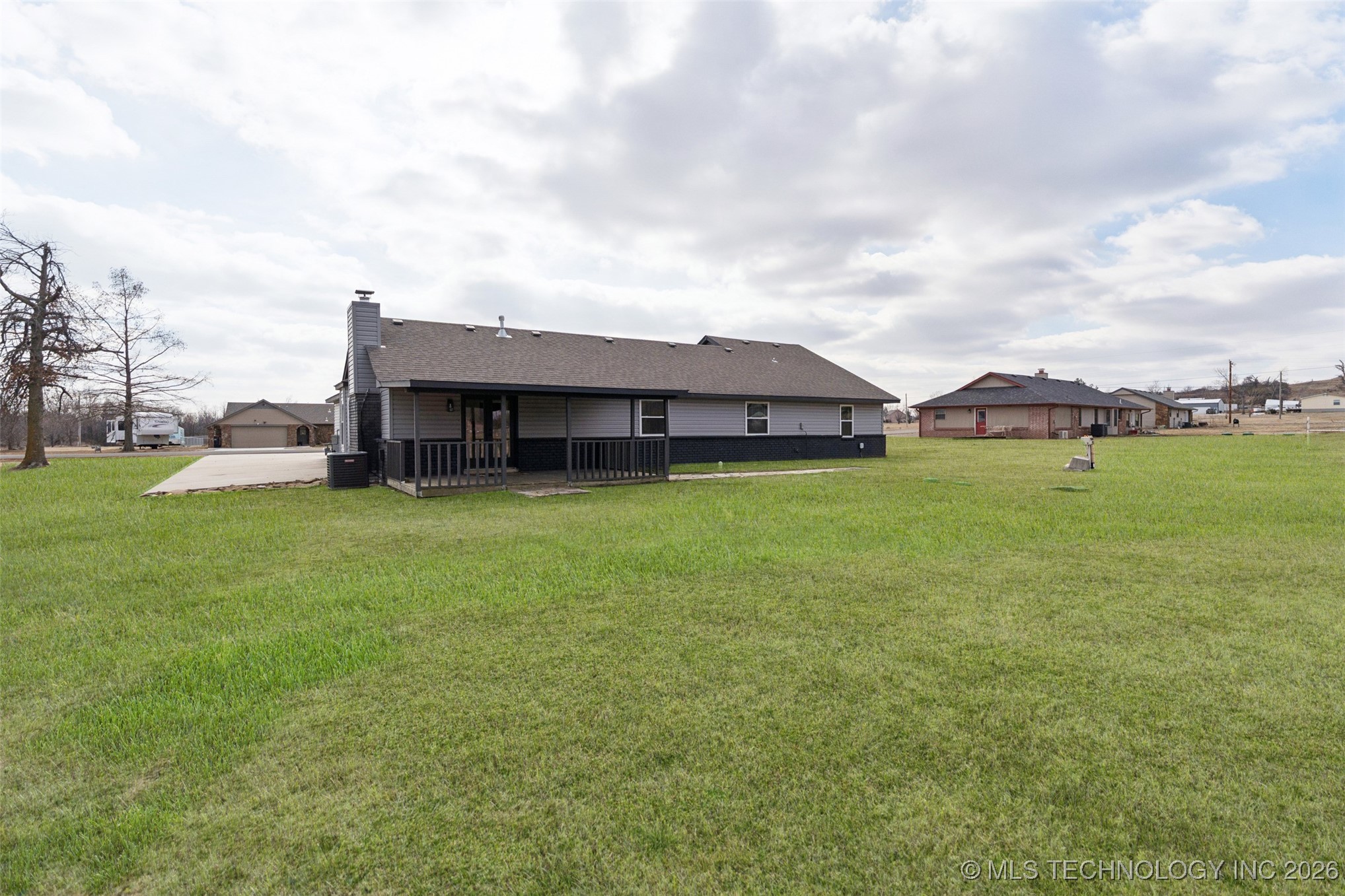 17065 Honeysuckle Lane Property Photo 44