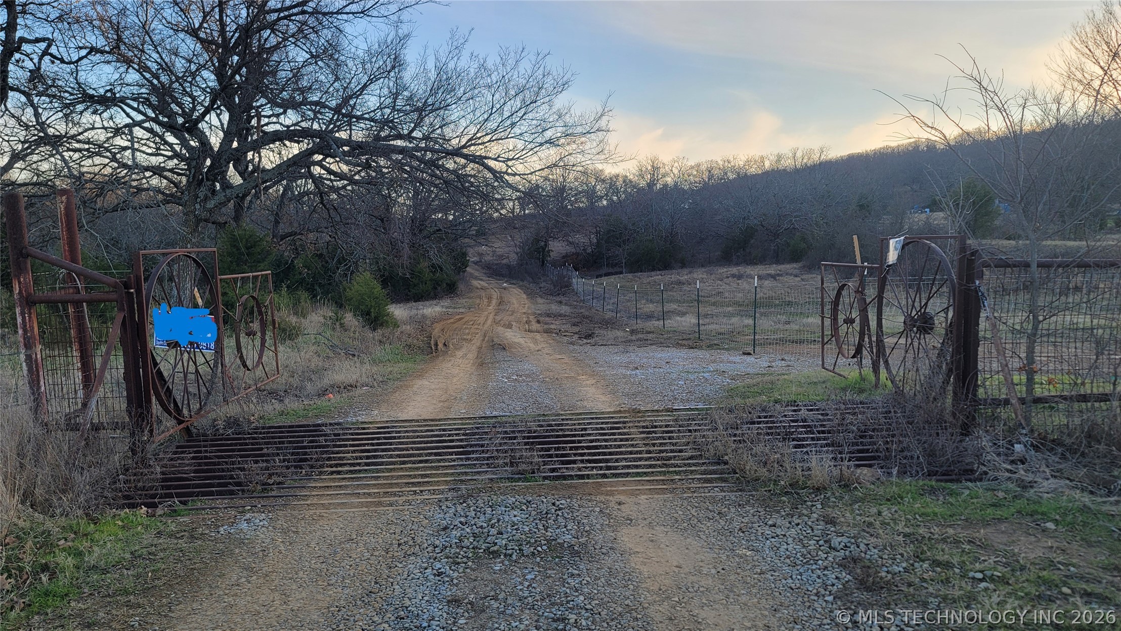 S 230 Road Property Photo 1