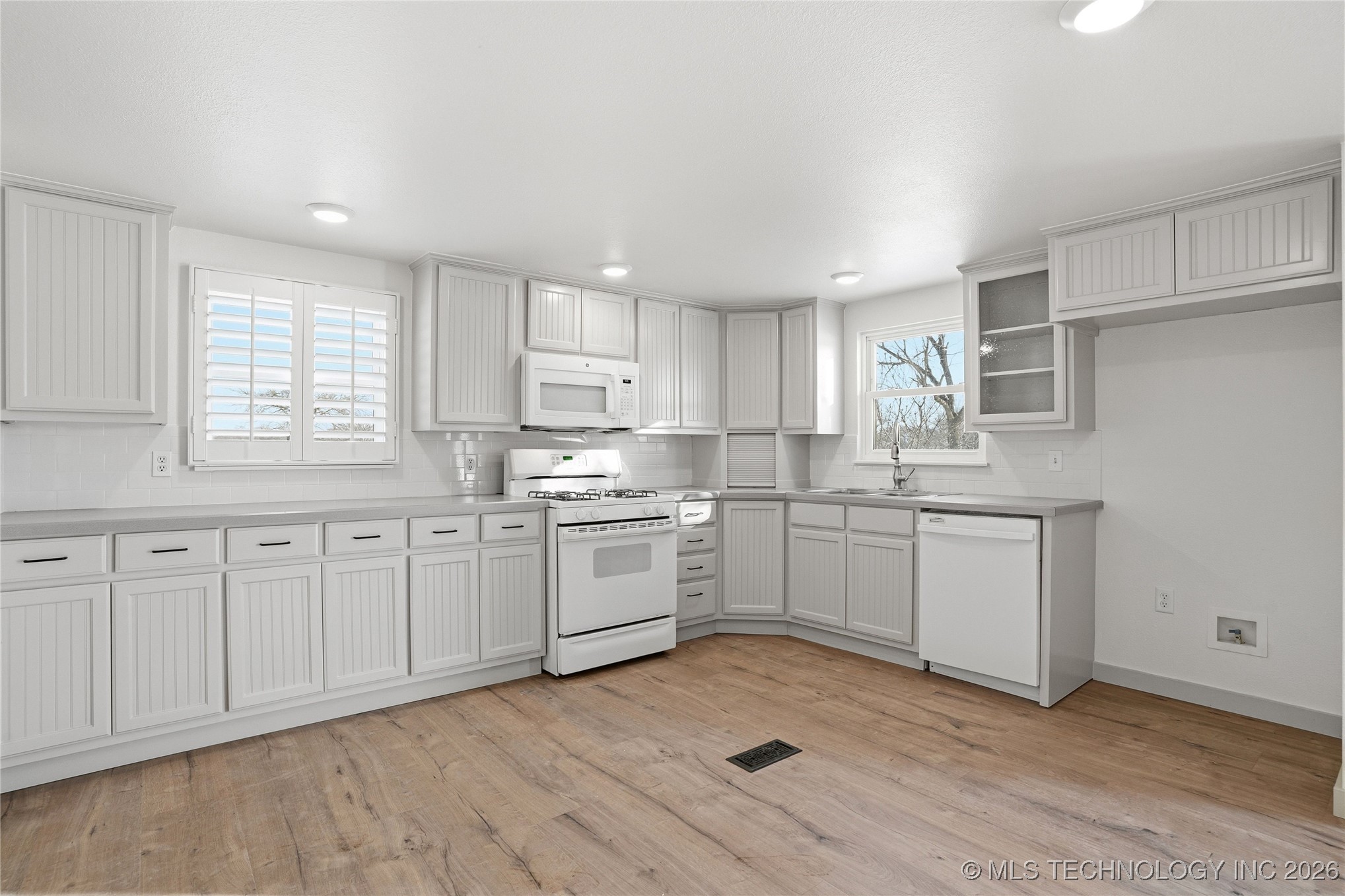 9890 Dentonville Road Property Photo 12