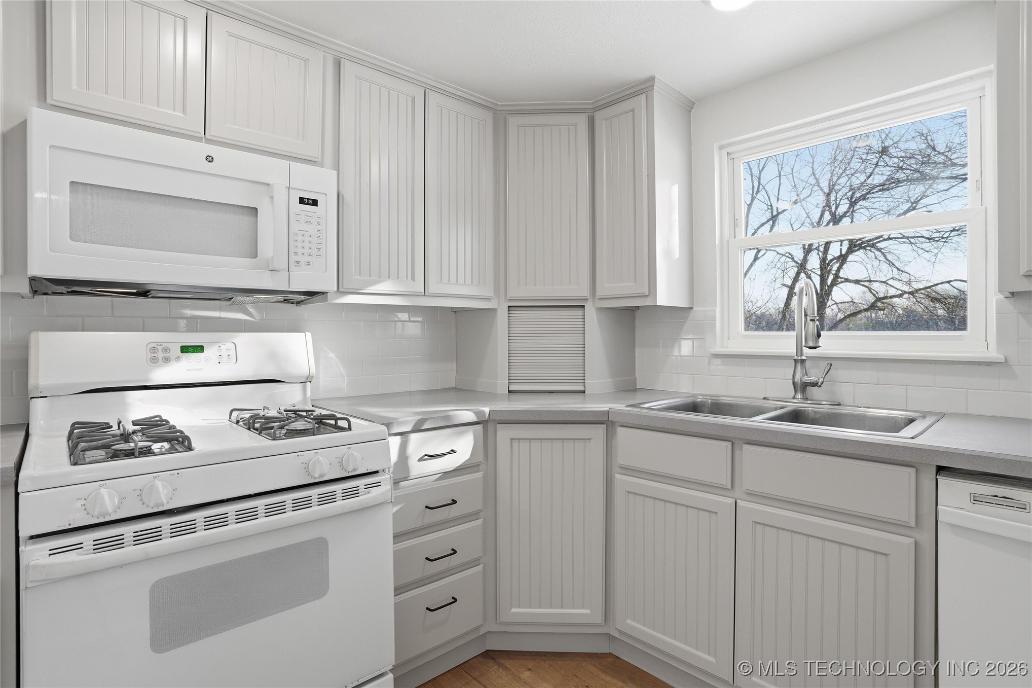 9890 Dentonville Road Property Photo 14