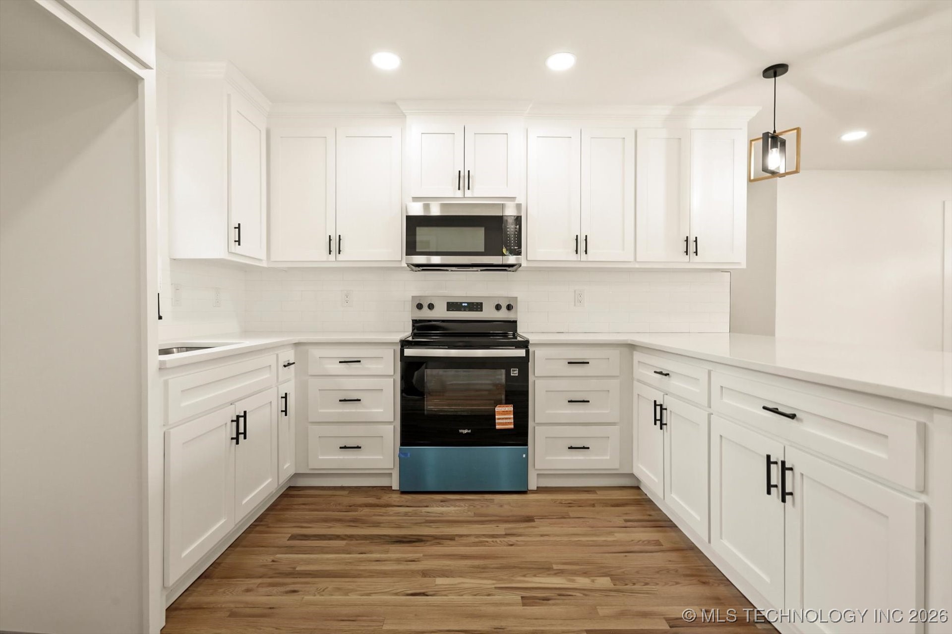 6763 E Independence Place Property Photo 10