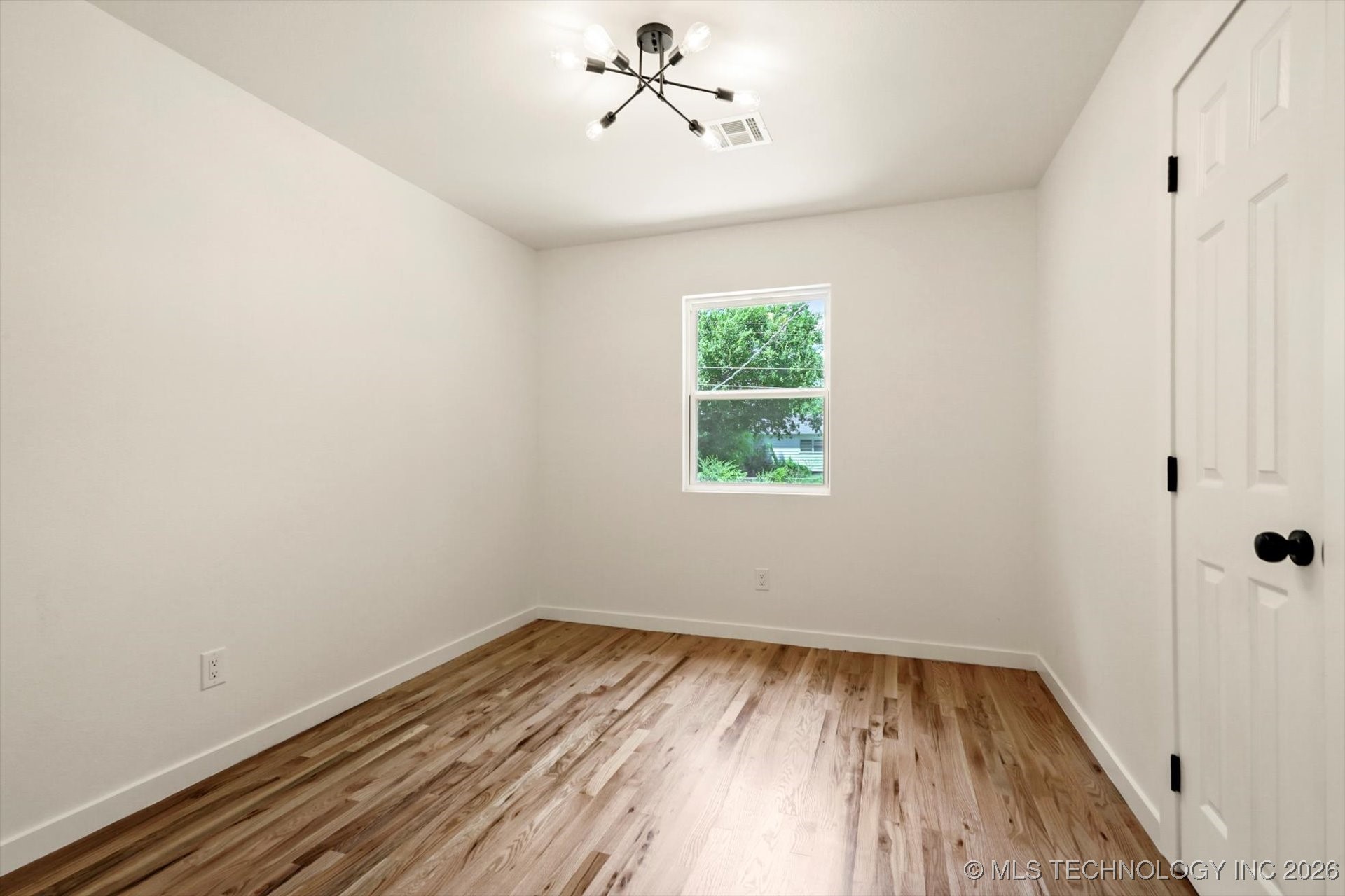 6763 E Independence Place Property Photo 16