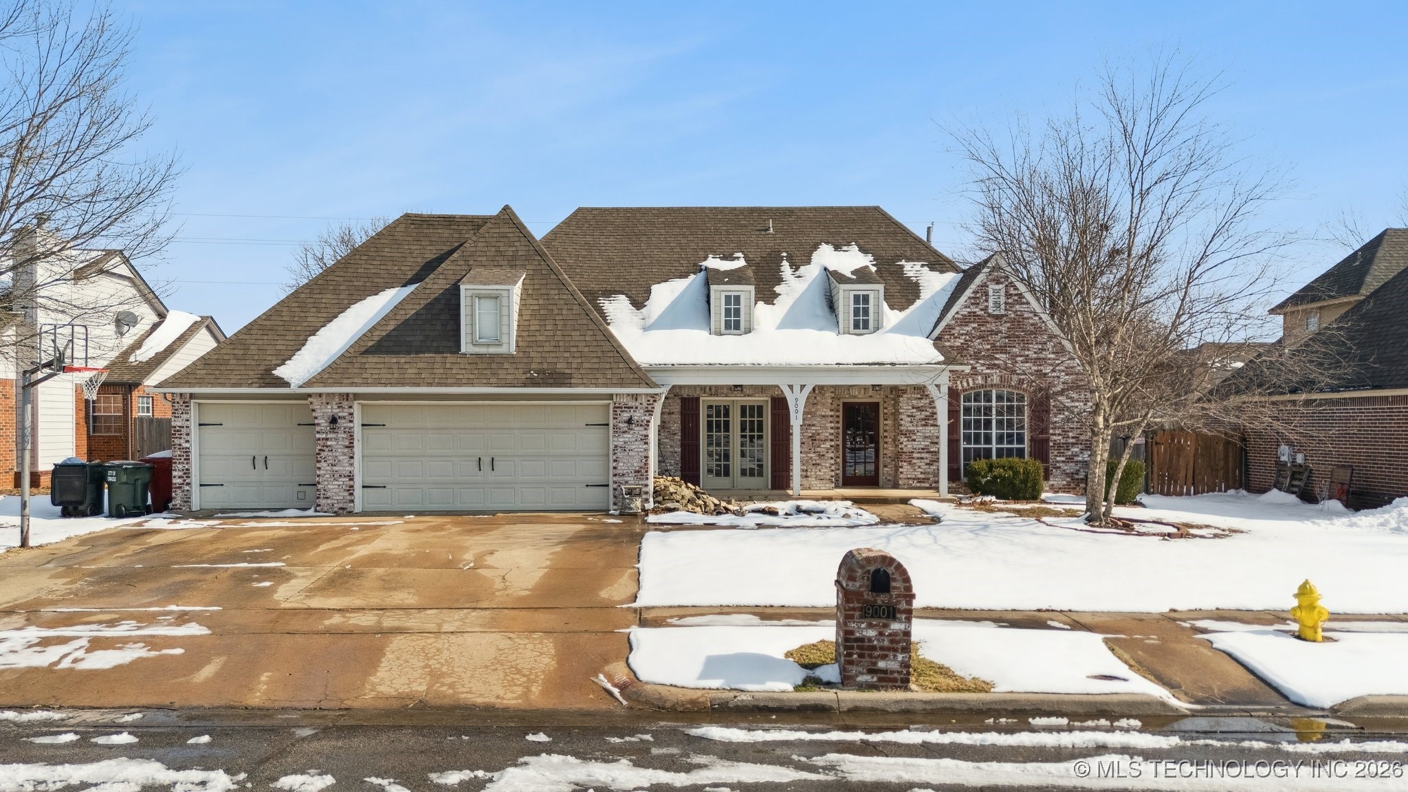 9001 N 137th East Avenue Property Photo 1