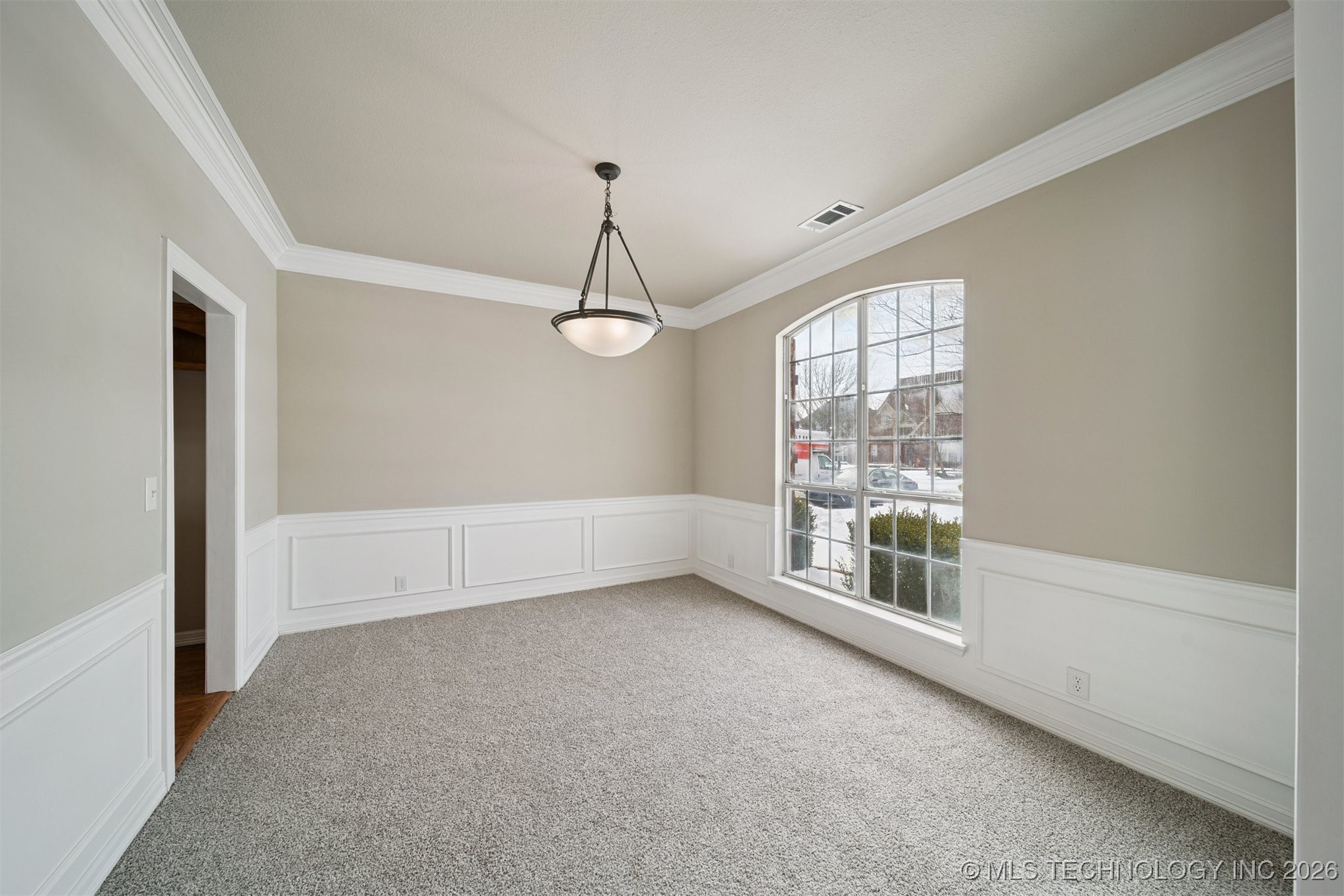 9001 N 137th East Avenue Property Photo 5