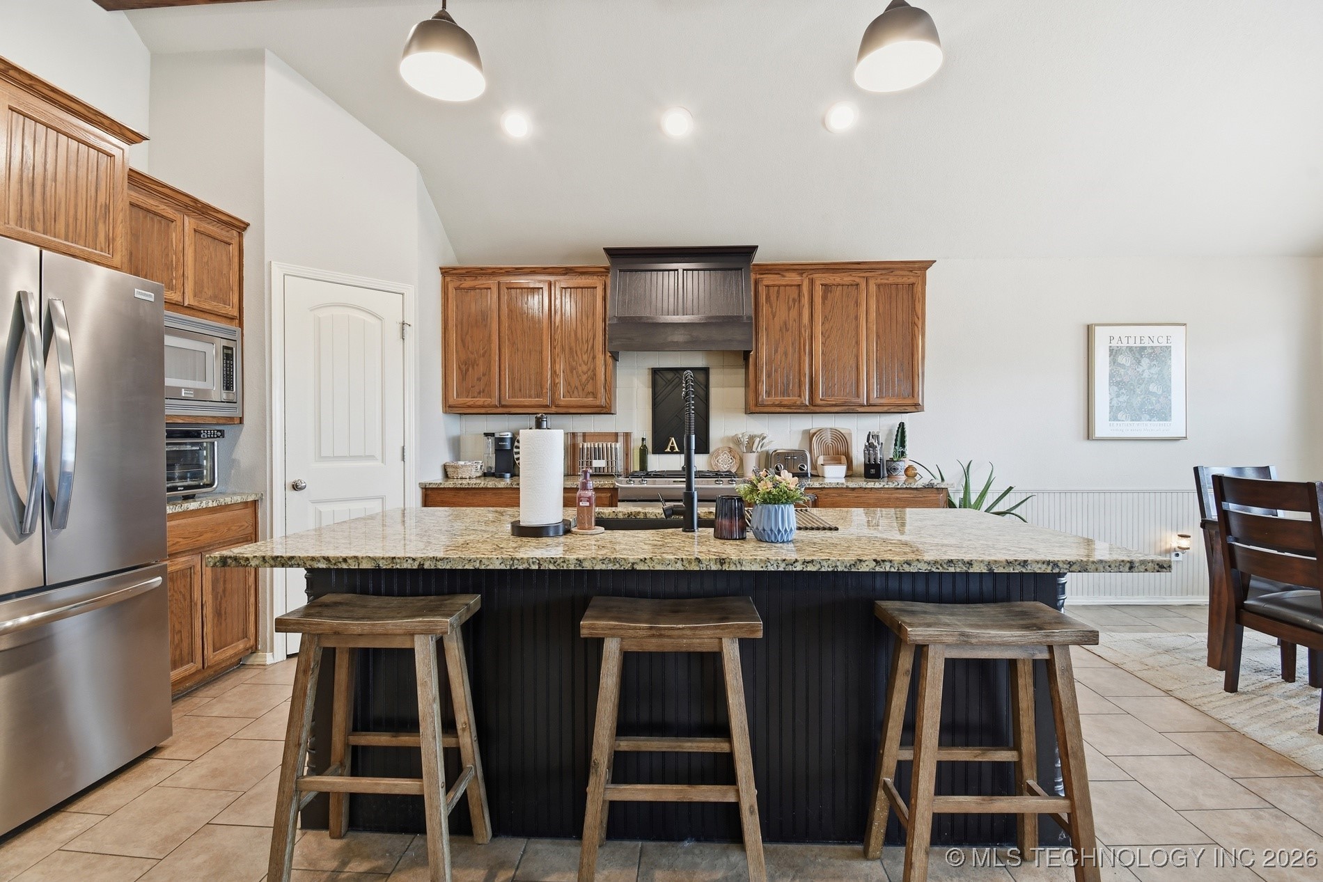 513 W 51st Place Property Photo 14