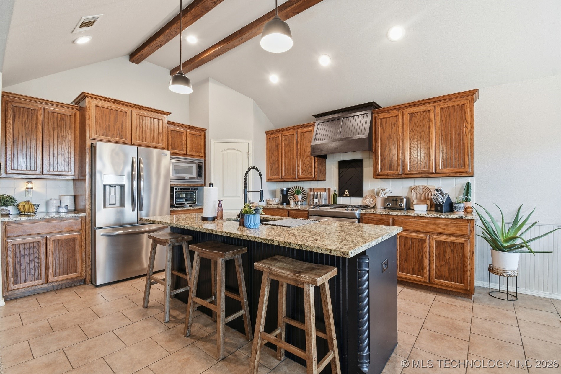 513 W 51st Place Property Photo 15