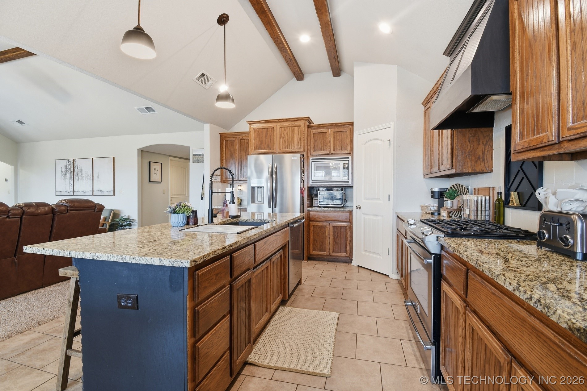 513 W 51st Place Property Photo 16