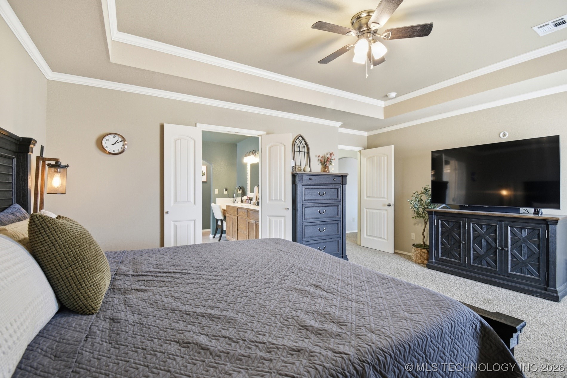 513 W 51st Place Property Photo 24