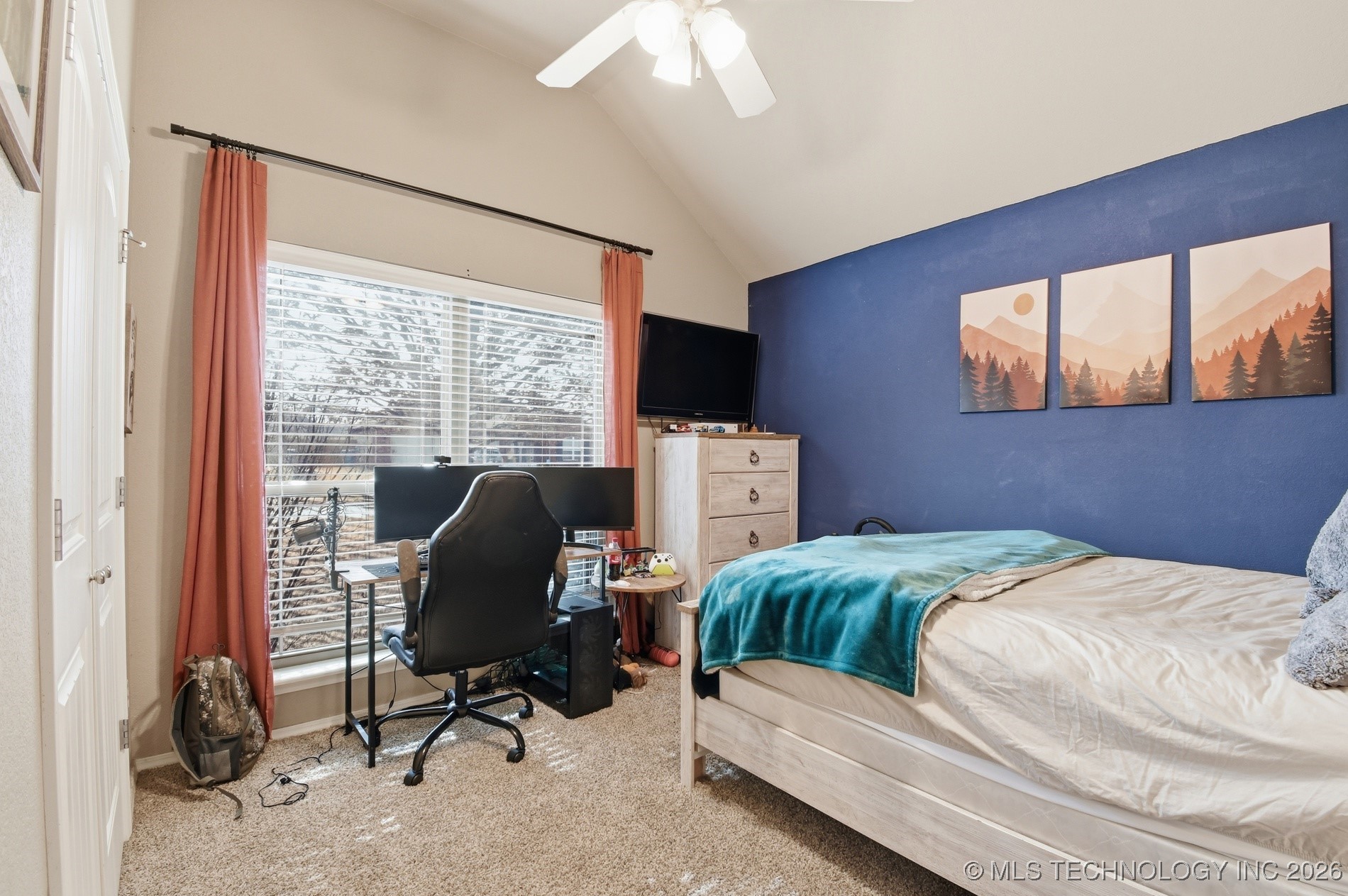 513 W 51st Place Property Photo 28