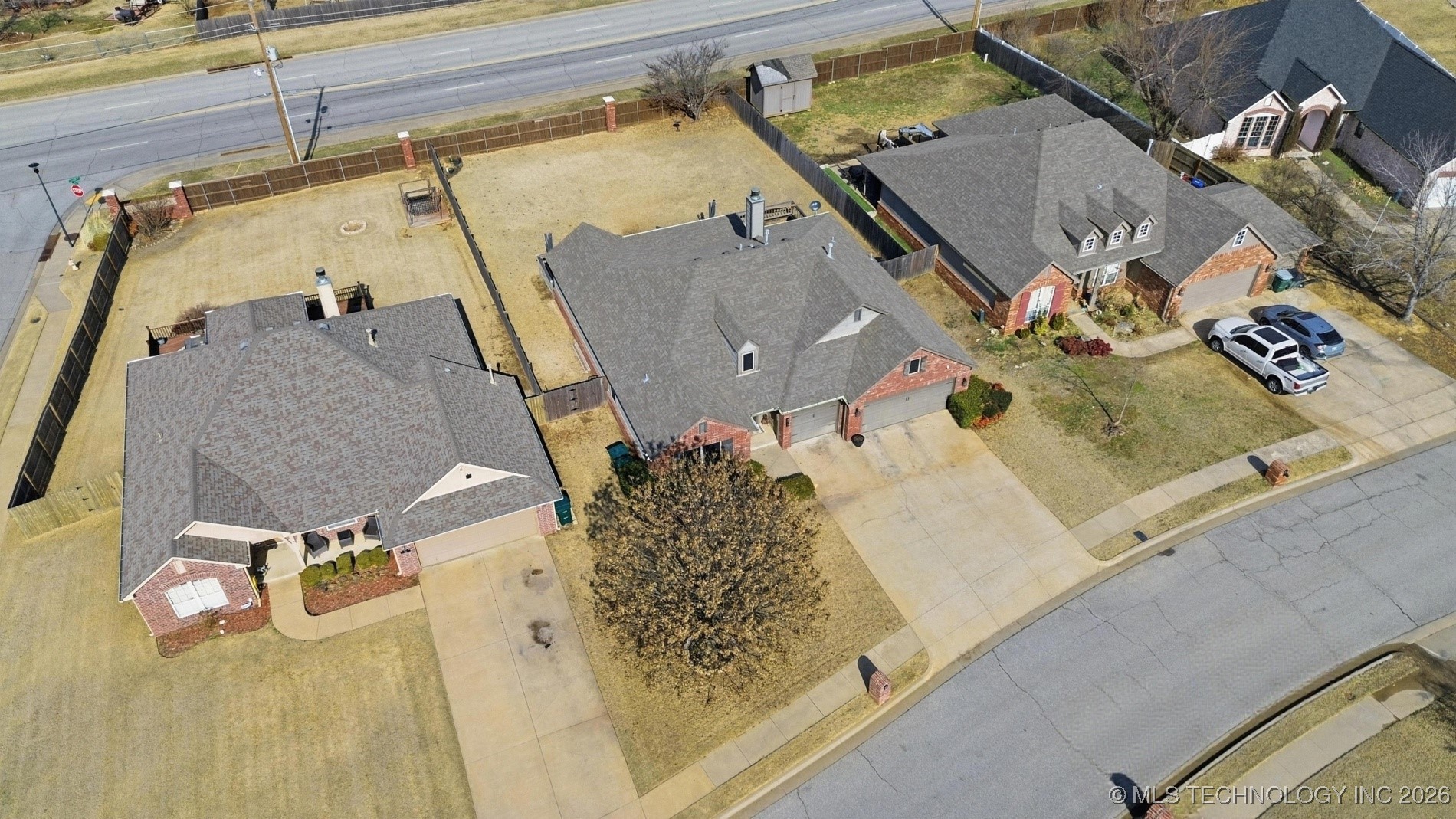 513 W 51st Place Property Photo 39