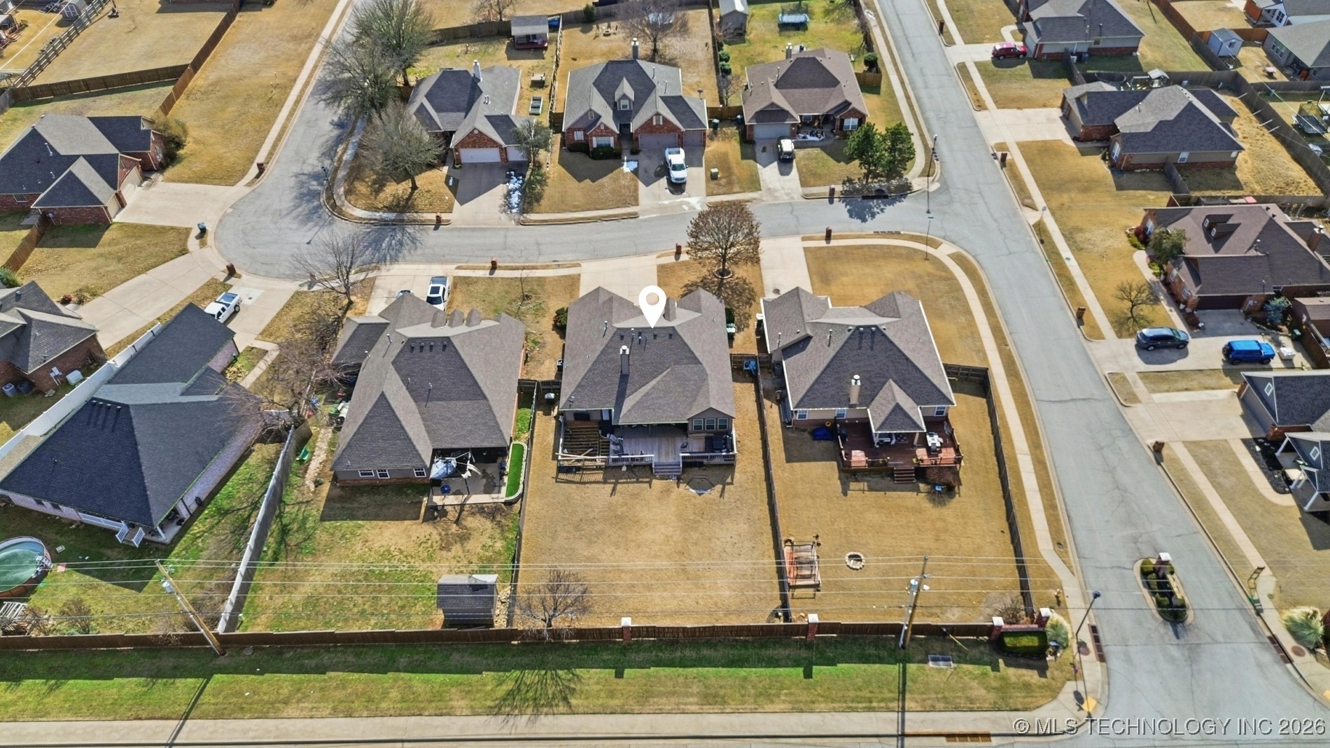 513 W 51st Place Property Photo 42