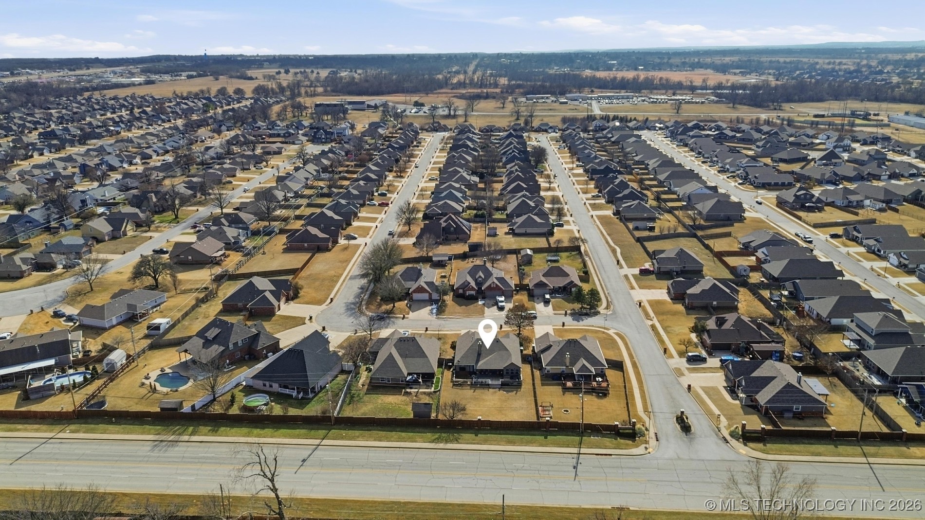 513 W 51st Place Property Photo 43