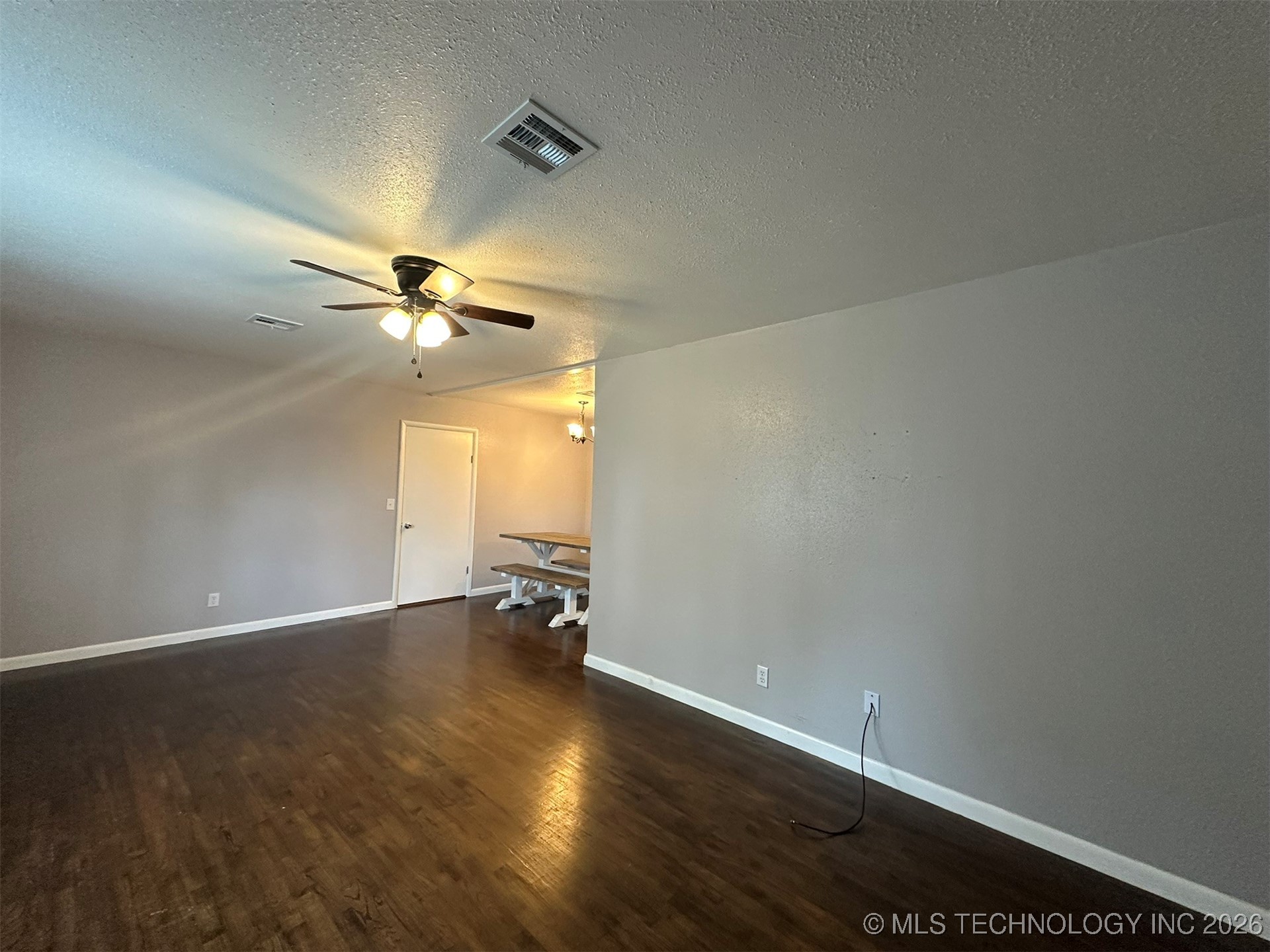 206 Ne 1st Property Photo 8