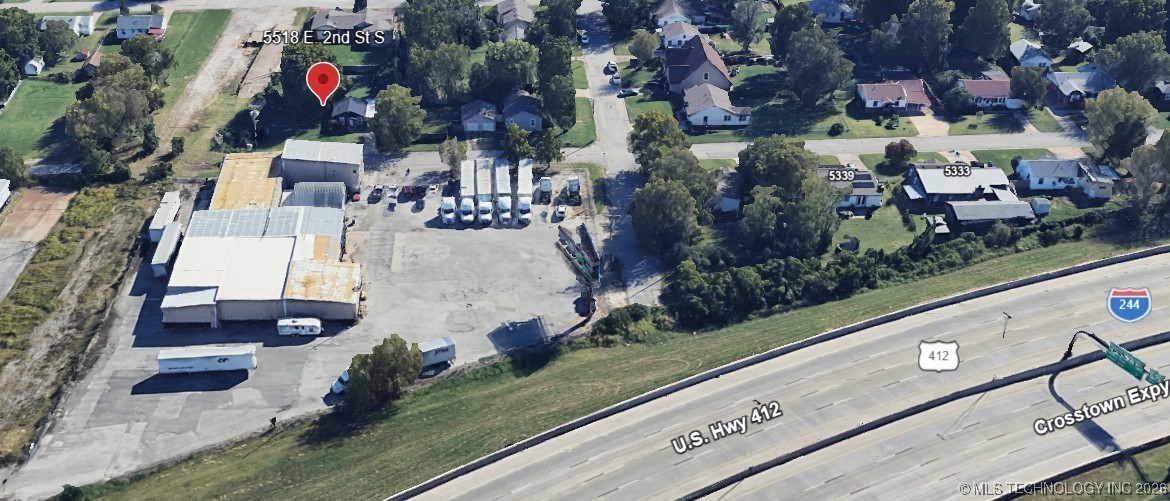 5518 E 2nd Street Property Photo 11