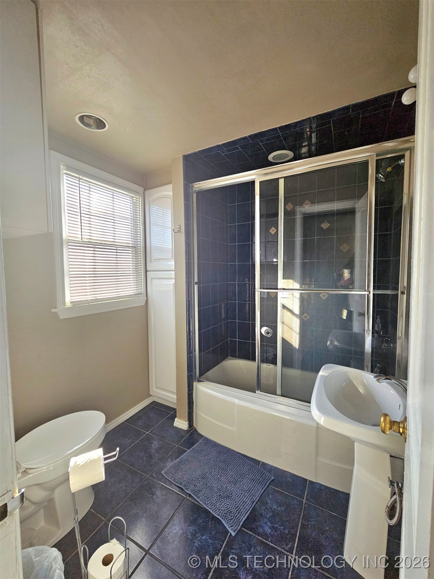 1544 S Indianapolis Avenue Property Photo 10