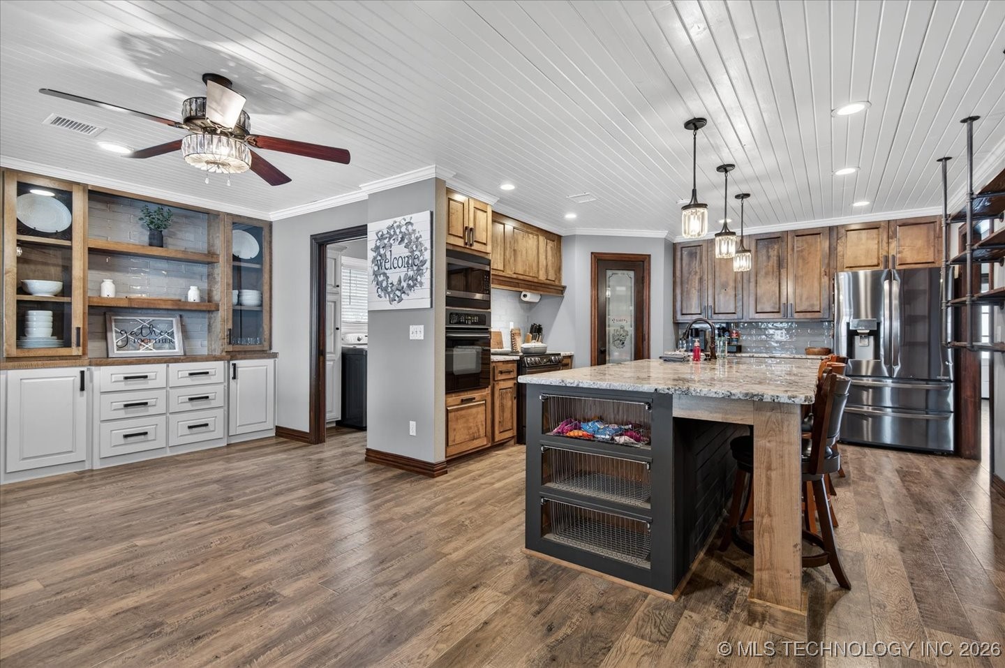 650 Ne Bison Road Property Photo 10