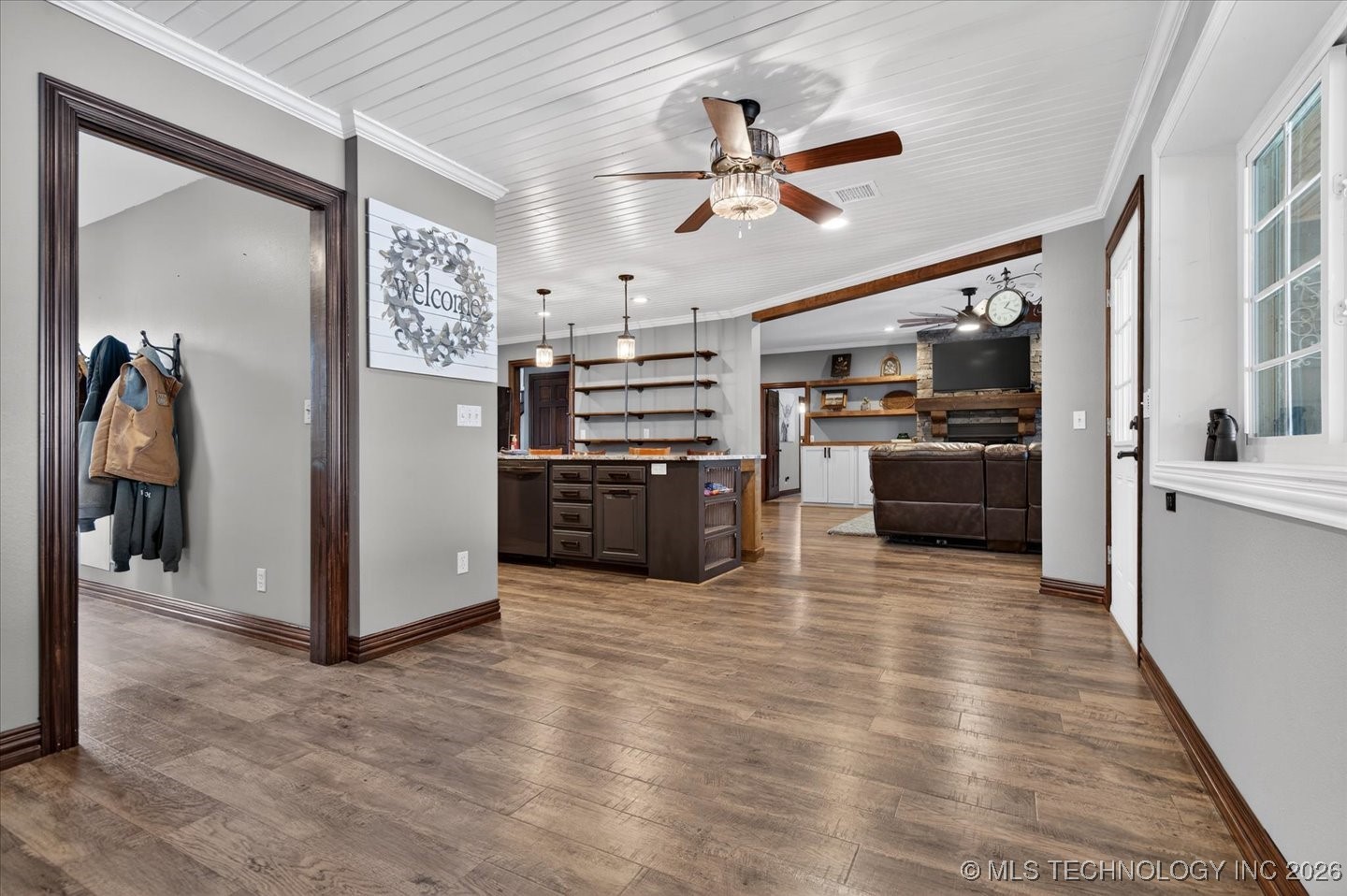 650 Ne Bison Road Property Photo 14