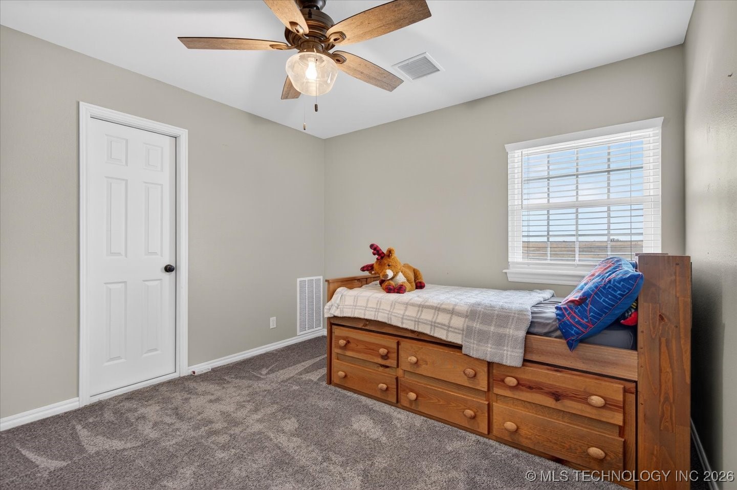 650 Ne Bison Road Property Photo 32