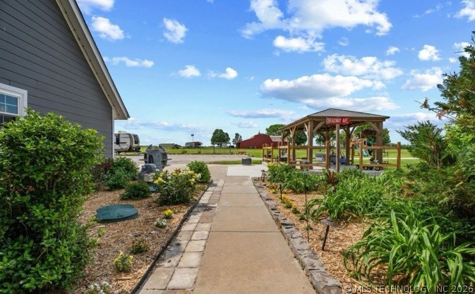 650 Ne Bison Road Property Photo 40