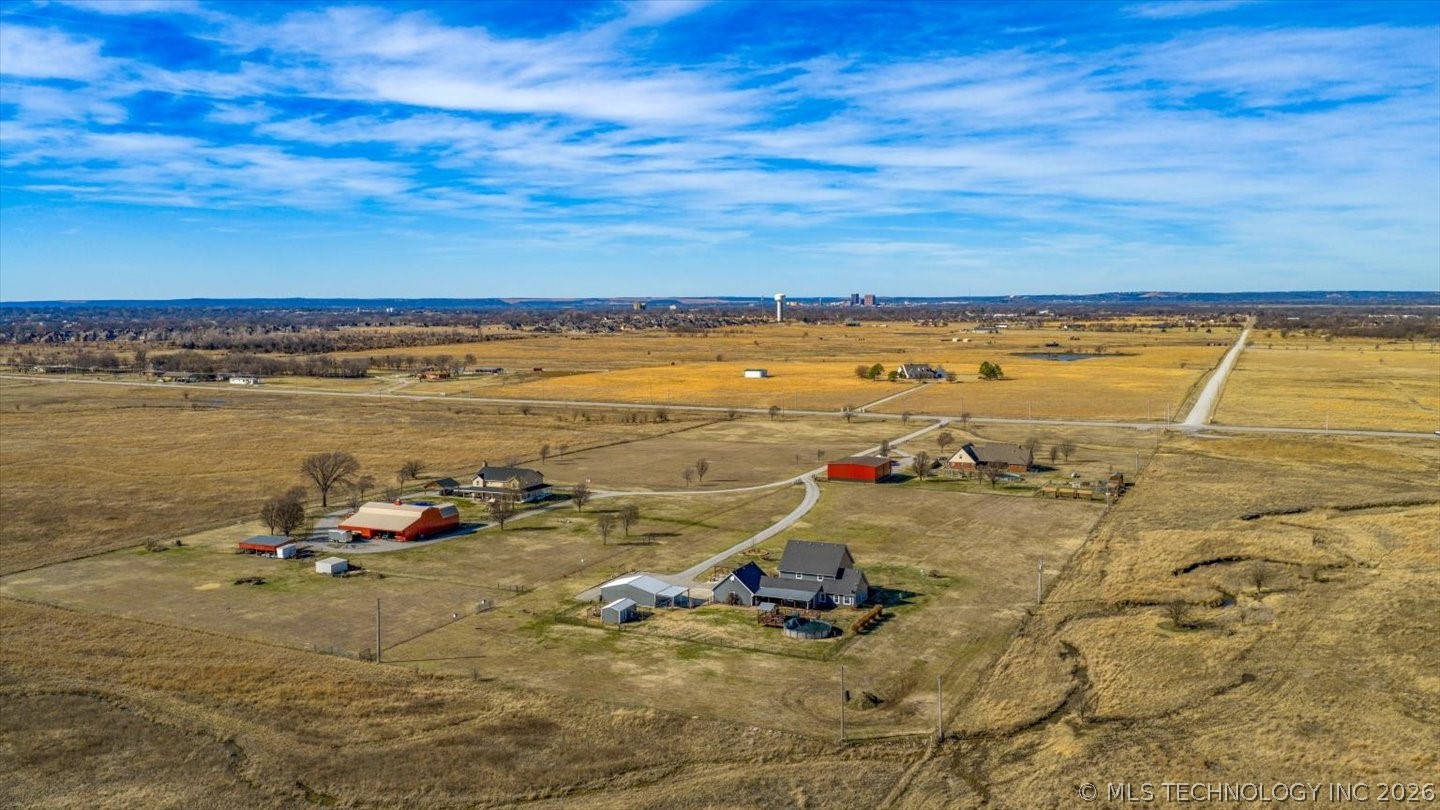 650 Ne Bison Road Property Photo 63