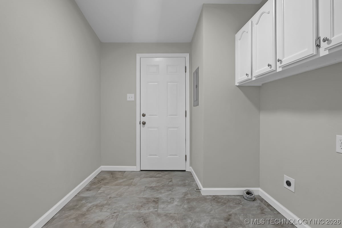 21914 W 42nd Street Property Photo 17