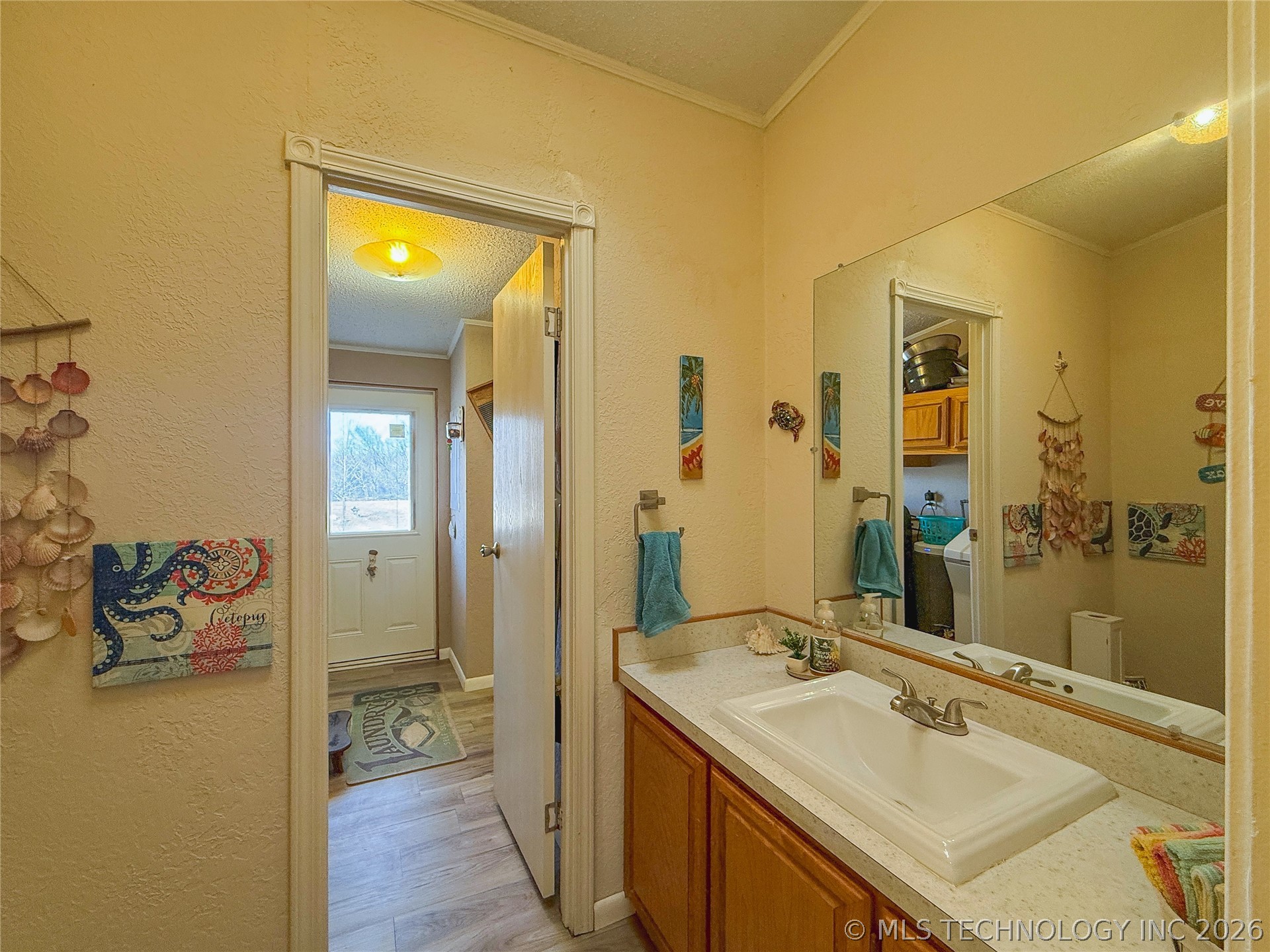 413 N David Avenue Property Photo 37