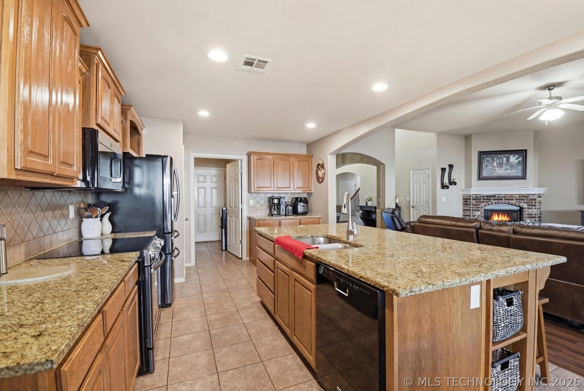 1703 S Desert Palm Place Property Photo 9